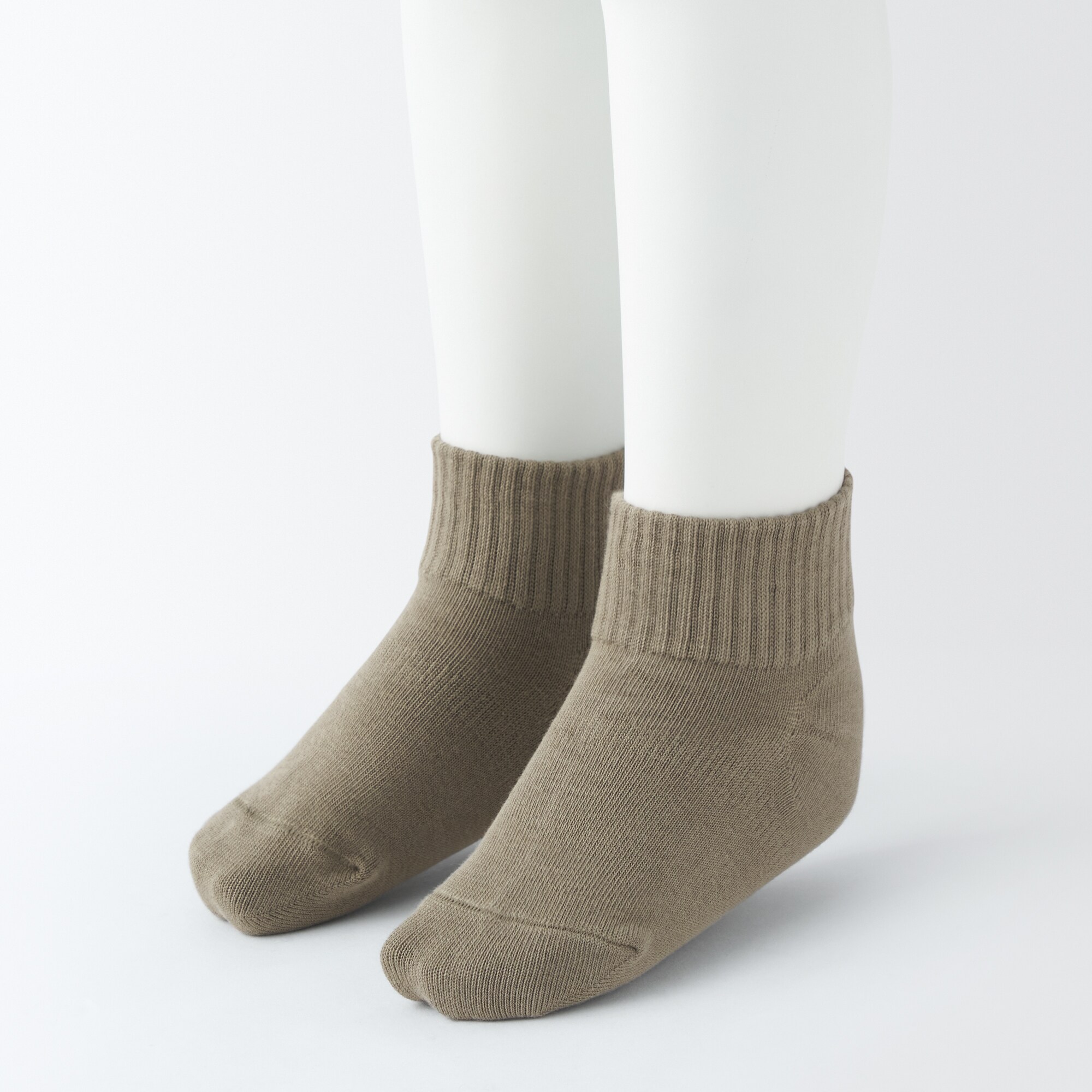 キッズ　足なり直角　ショート丈靴下