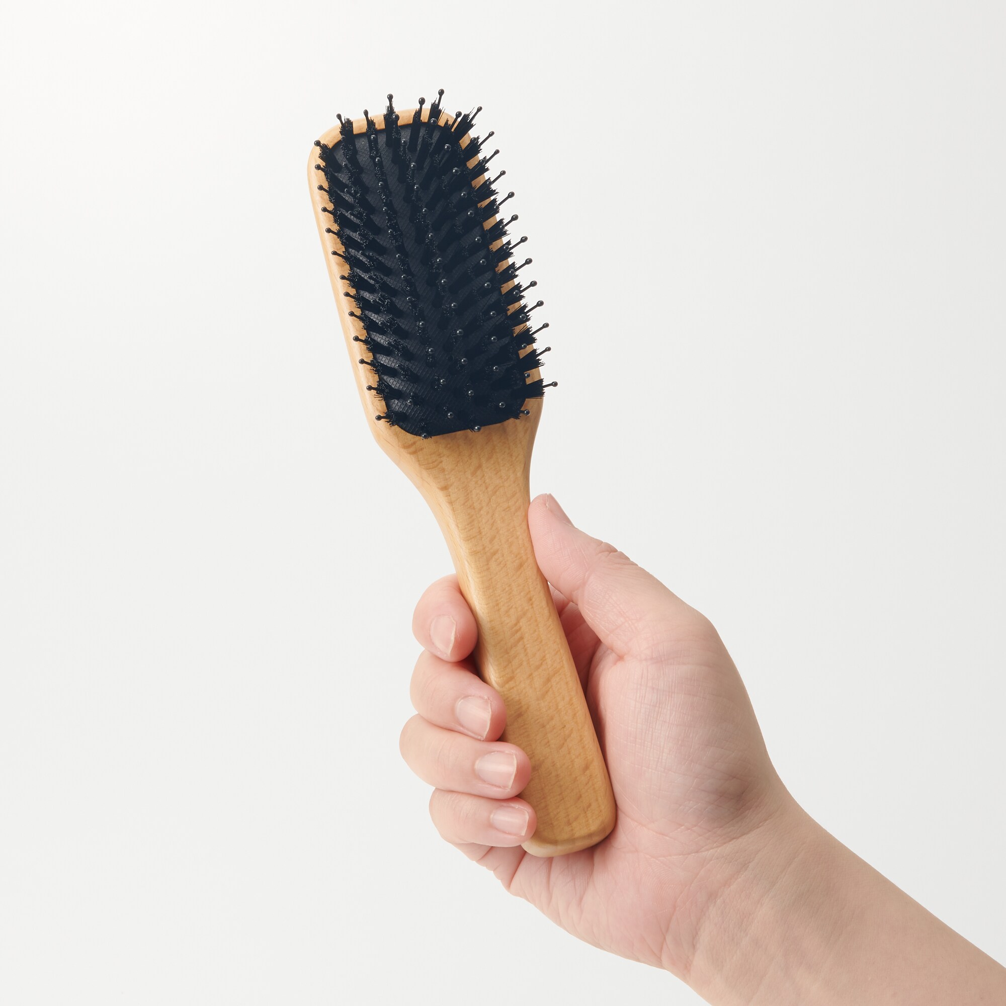 ブナ材ヘアブラシ　ミックス毛・全長約２０ｃｍ