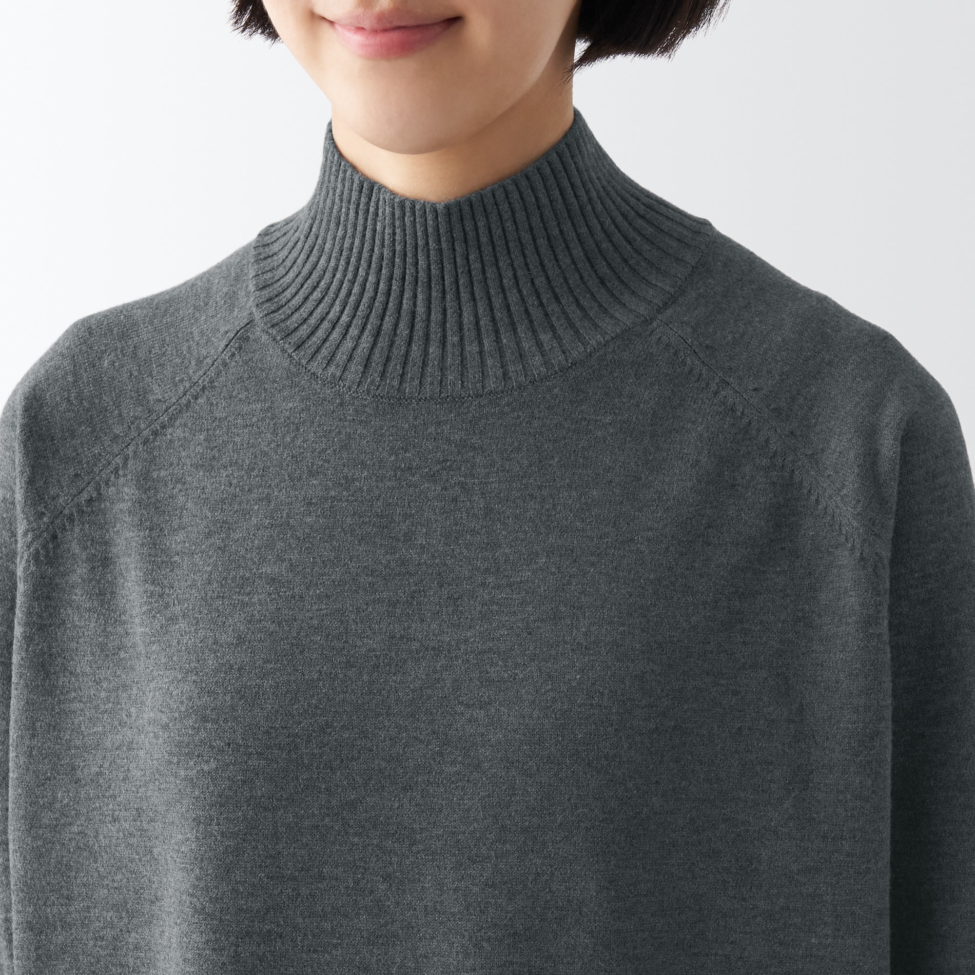 洗えるニットハイネックワンピース