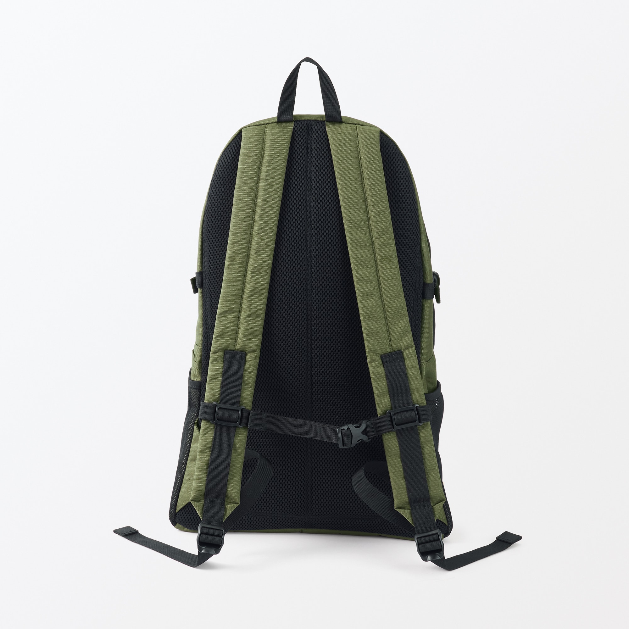 肩の負担を軽くする　撥水大容量リュックサック