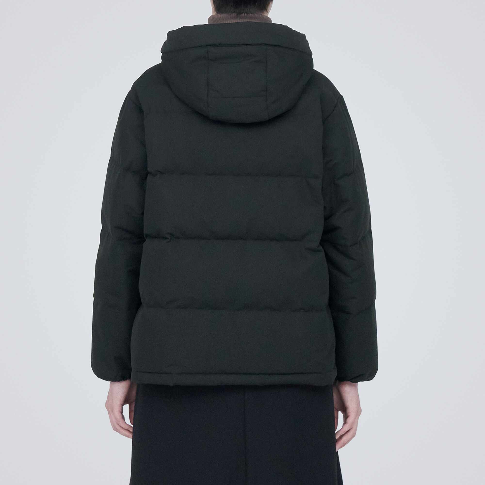 撥水フード付きダウンジャケット