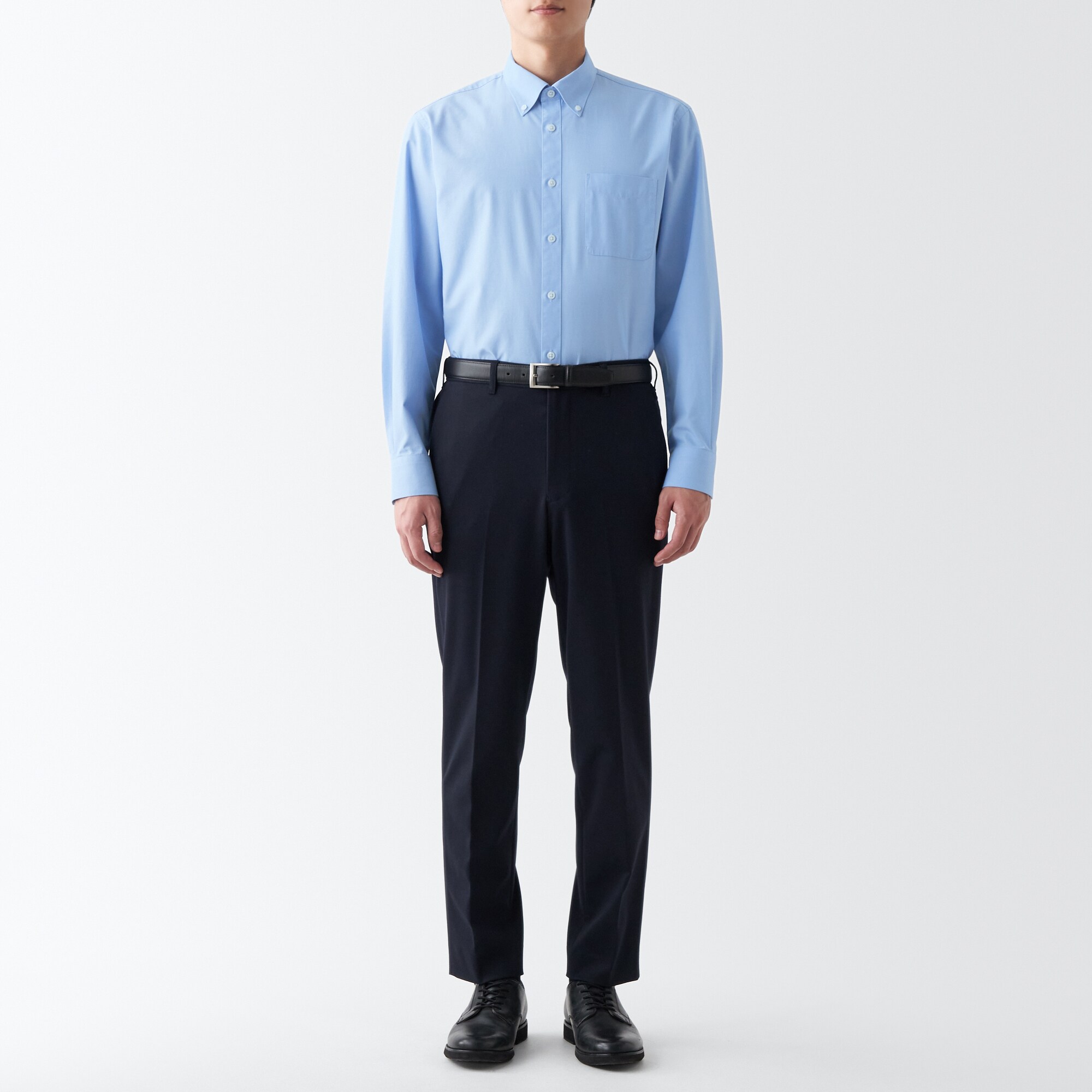 シワになりにくいボタンダウン長袖シャツ