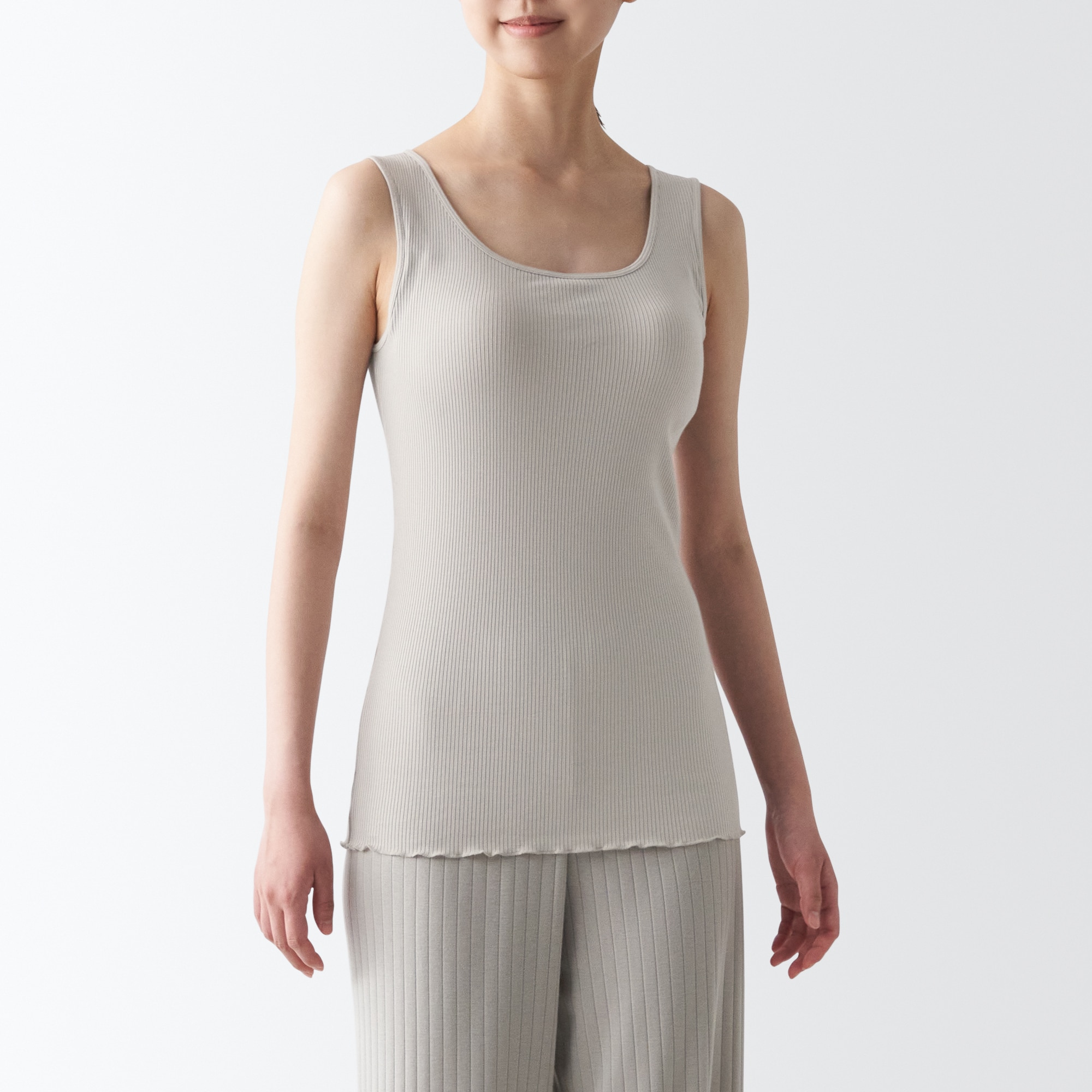なめらかリブブラタンクトップ