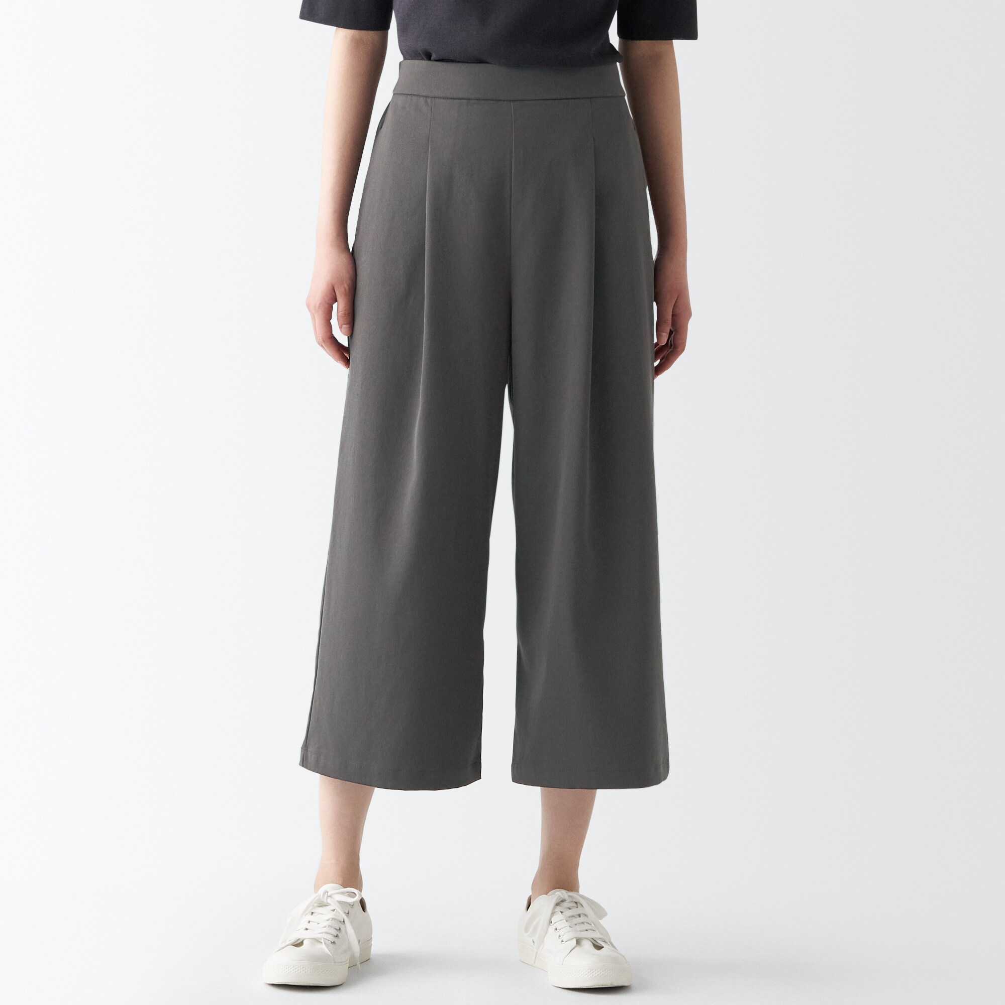 再生ポリエステルクロップドパンツ