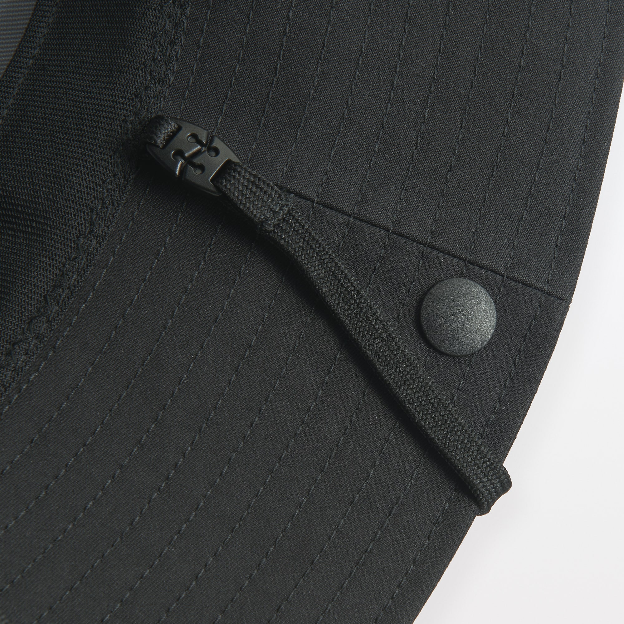 ＵＶカット　透湿撥水　防水テープ使い　サファリハット