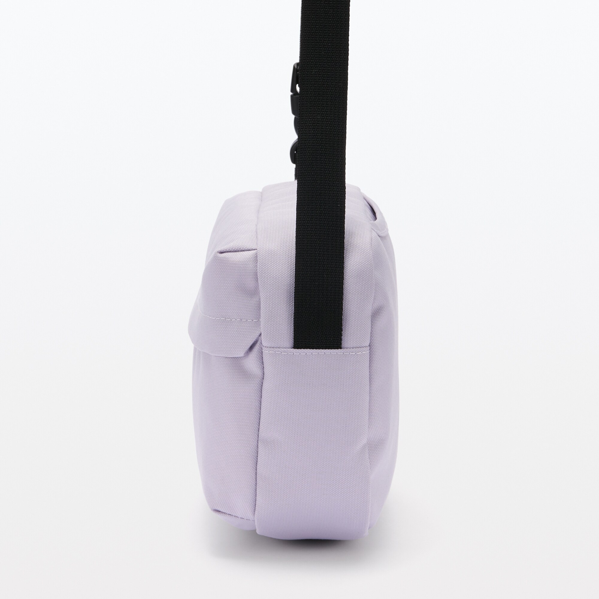 ウエストポーチにもなる　撥水ショルダーバッグ