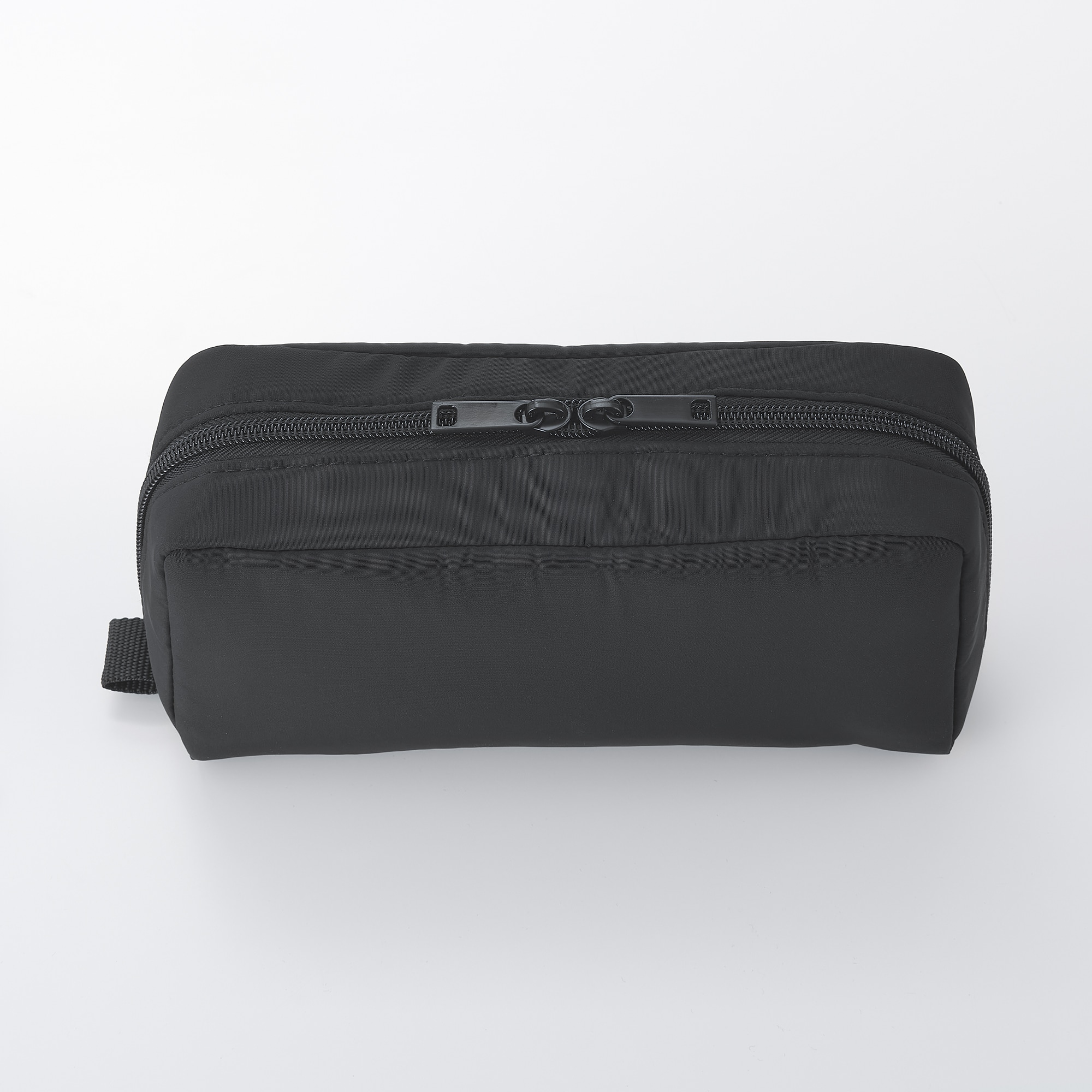 ポリエステルガジェットポーチ　約幅２０×高さ９×マチ６ｃｍ