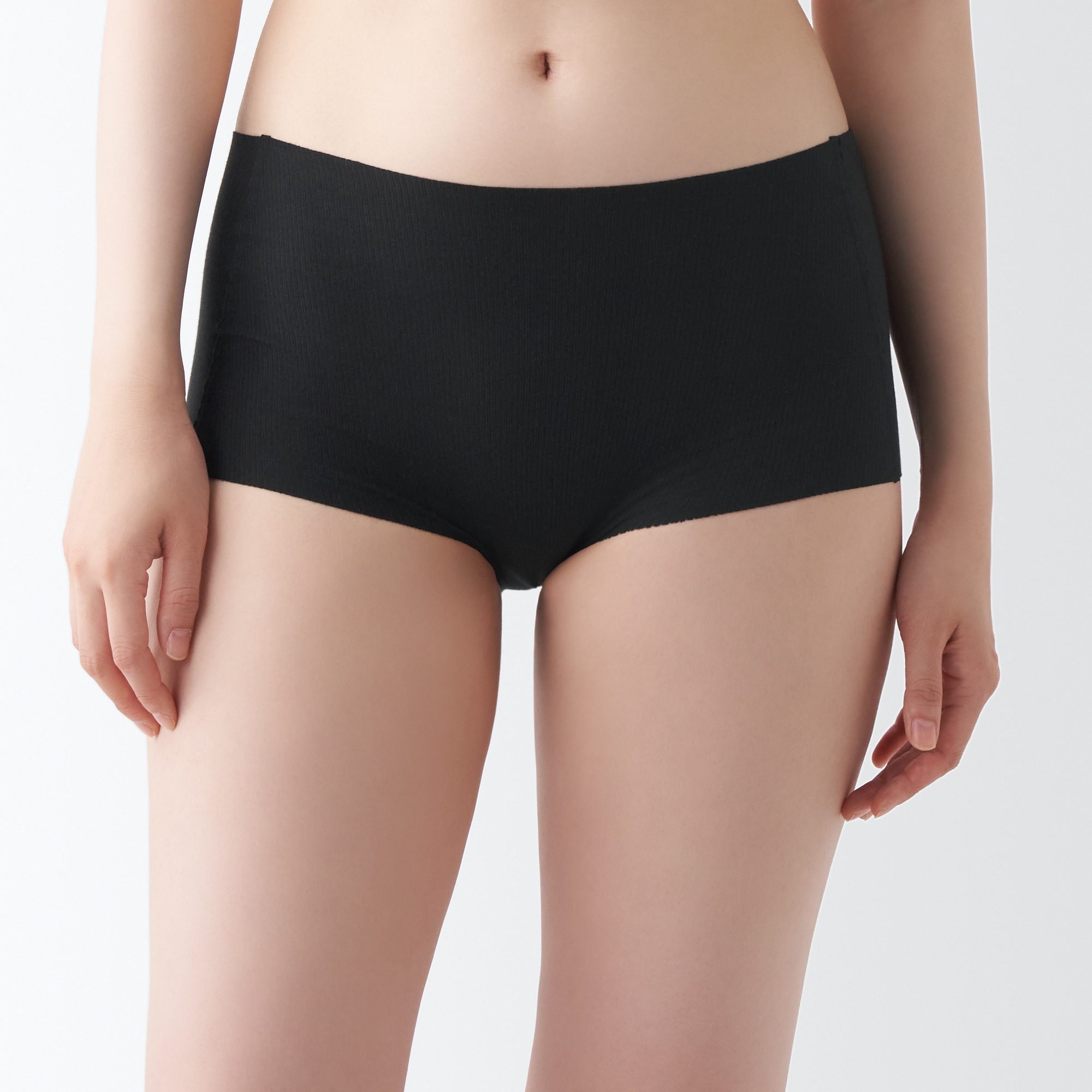 肌あたりがやさしいリブショーツ