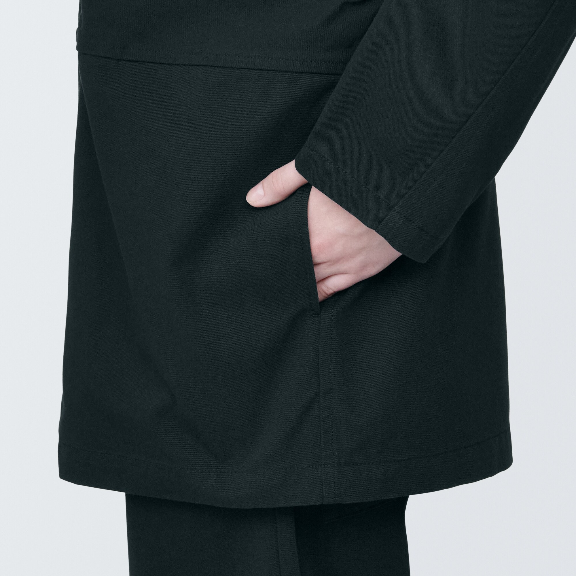 燃えにくい素材を使ったジャケット