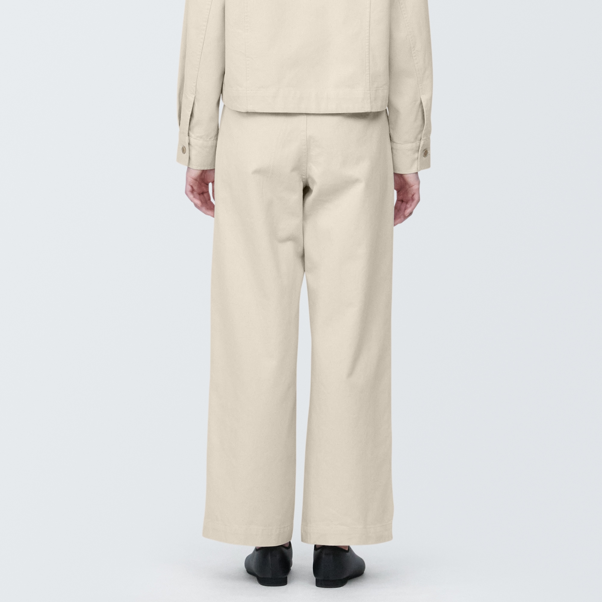 婦人　木の実から作ったカポック混タックワイドパンツ