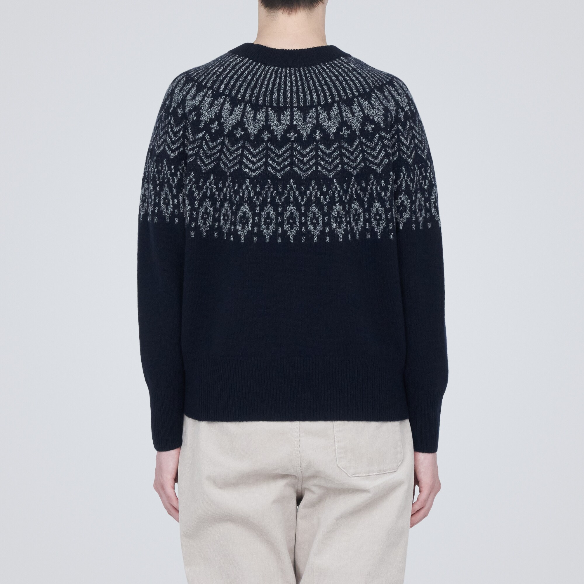 メリノウールジャカード編みクルーネックセーター