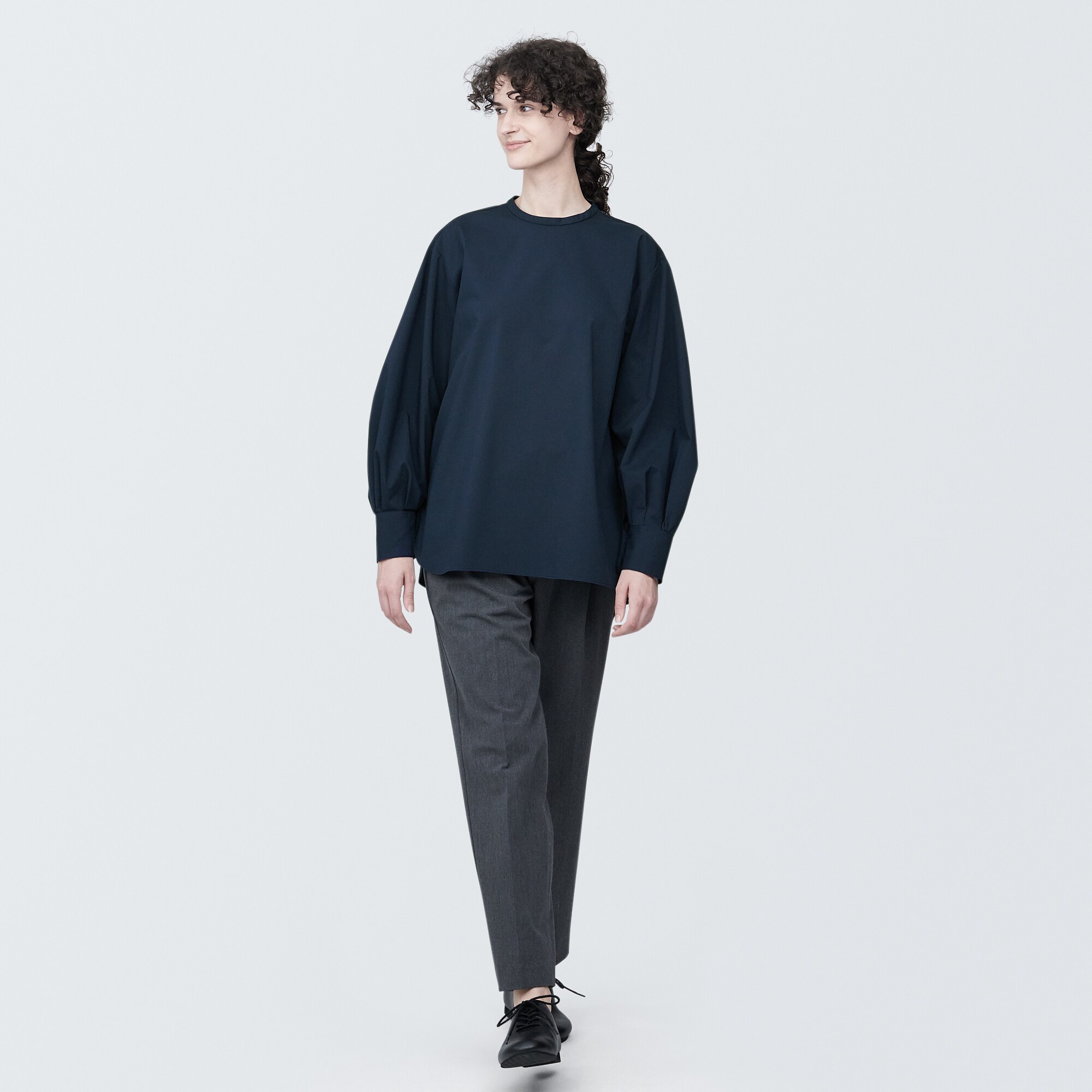 婦人　シワになりにくい　ブロードスタンドカラー長袖ブラウス