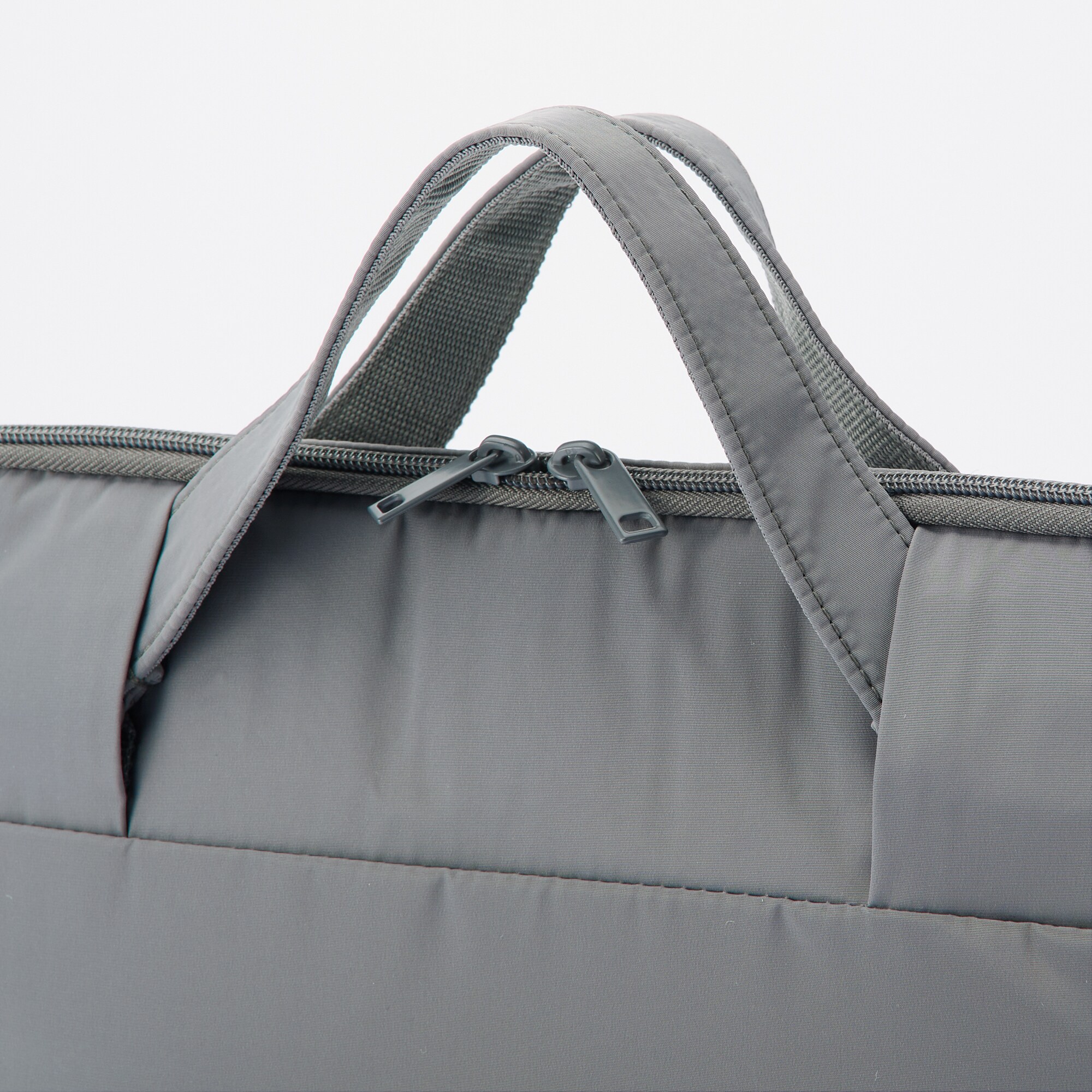 【Ａ４サイズ用】入れたまま使えるパソコンケース