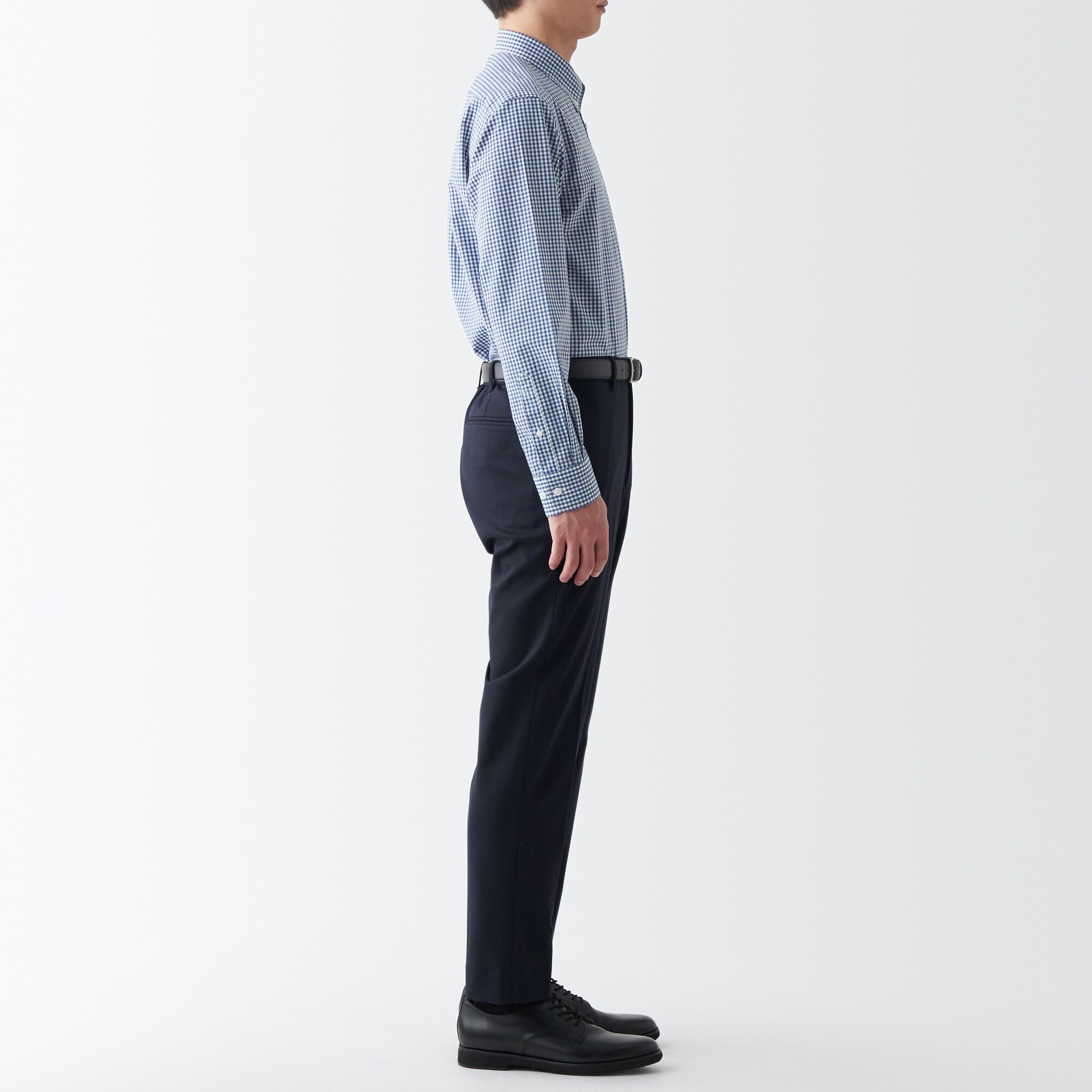 シワになりにくいボタンダウン長袖シャツ