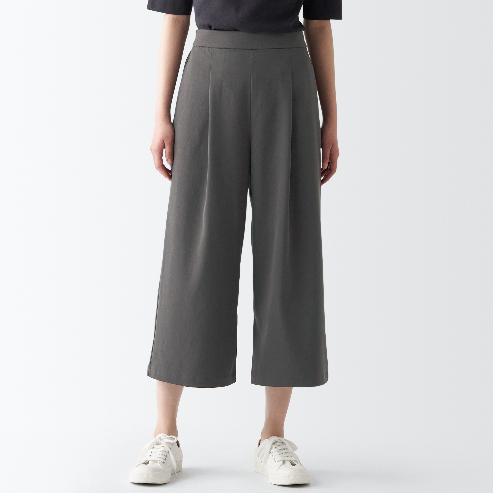 再生ポリエステルクロップドパンツ