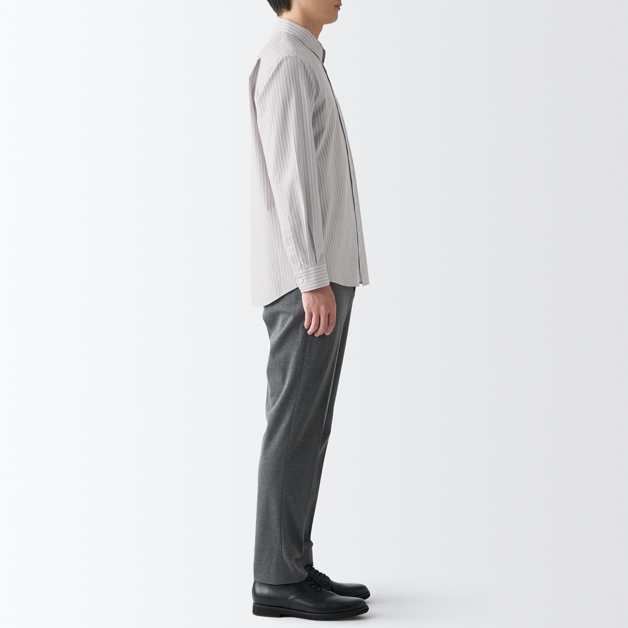 シワになりにくい長袖シャツ