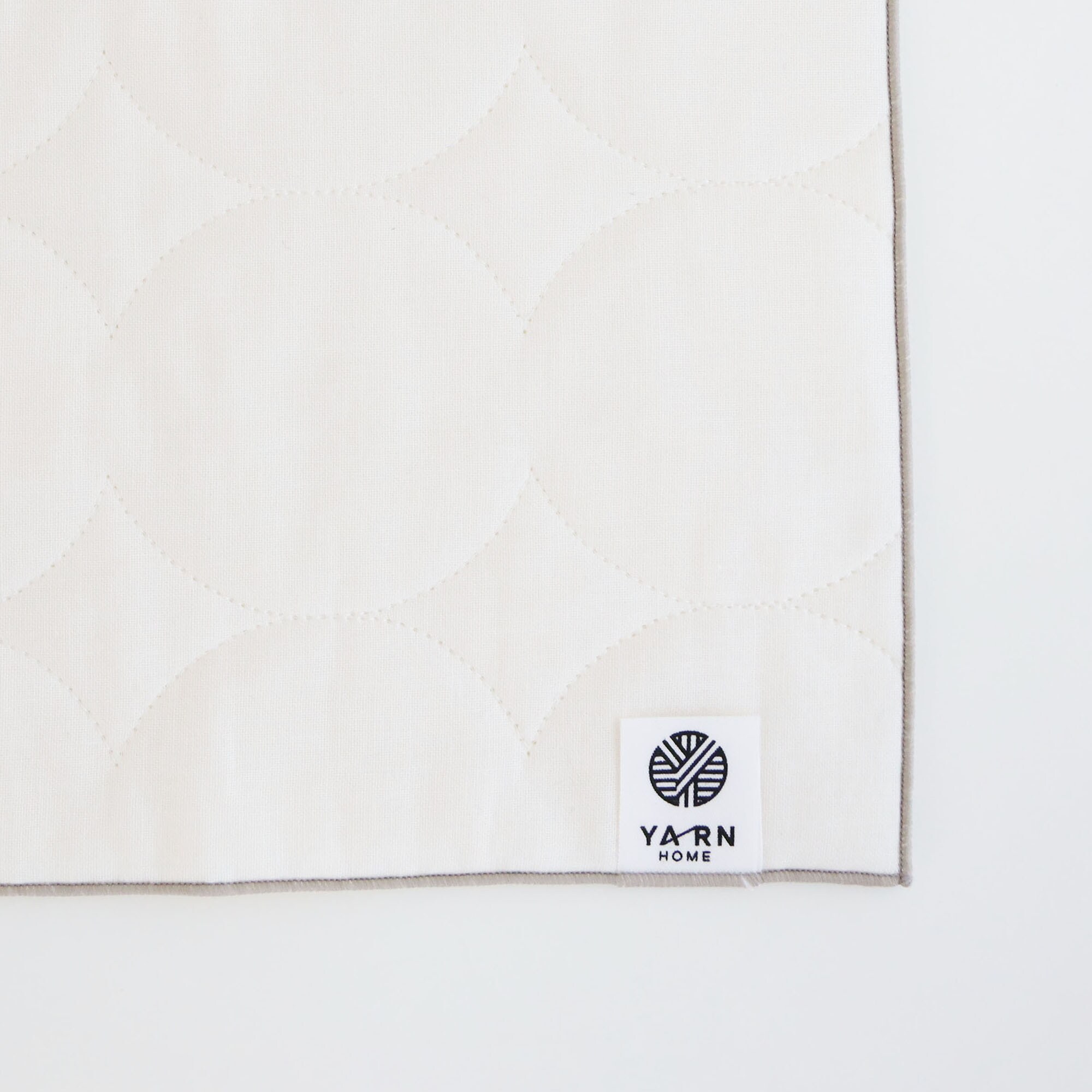 ［ＩＤＥＥ］ＹＡＲＮ　ＨＯＭＥハンカチ　２５×２５ｃｍ