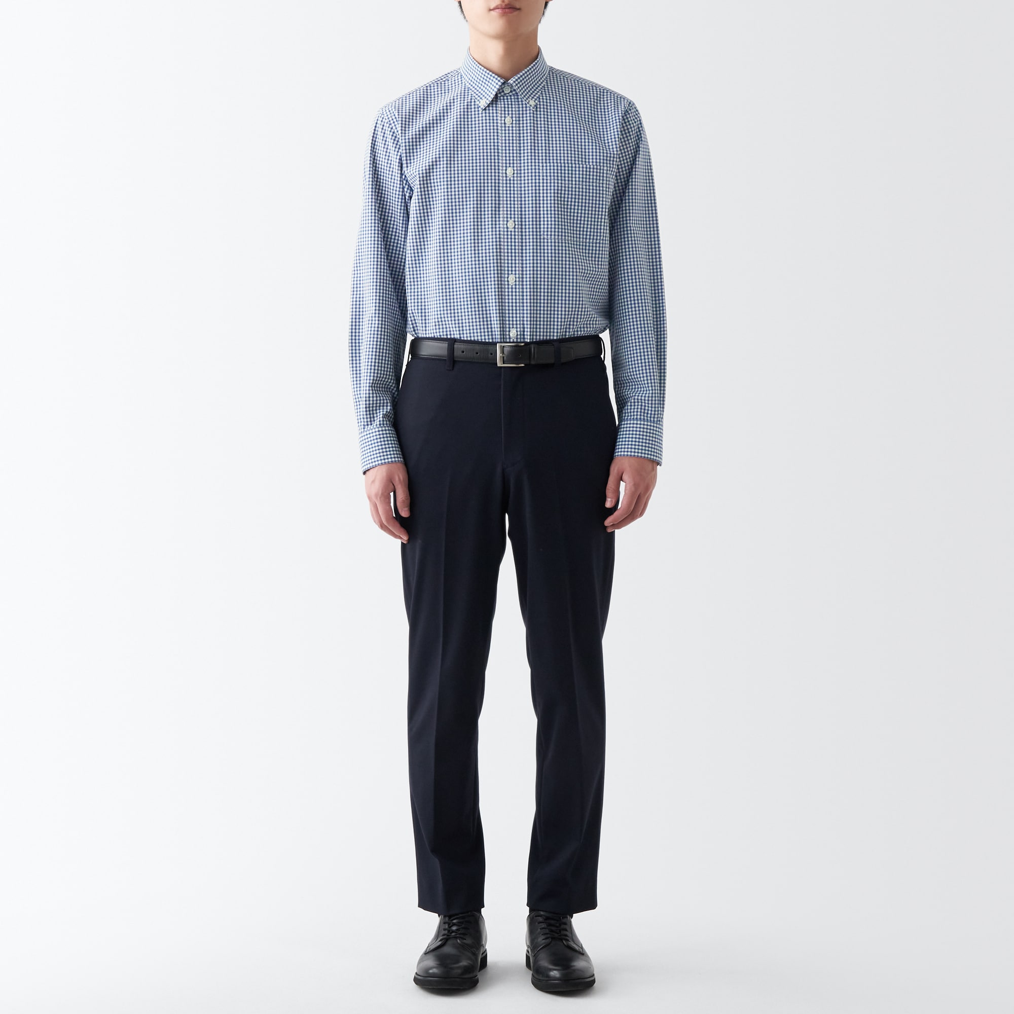 シワになりにくいボタンダウン長袖シャツ