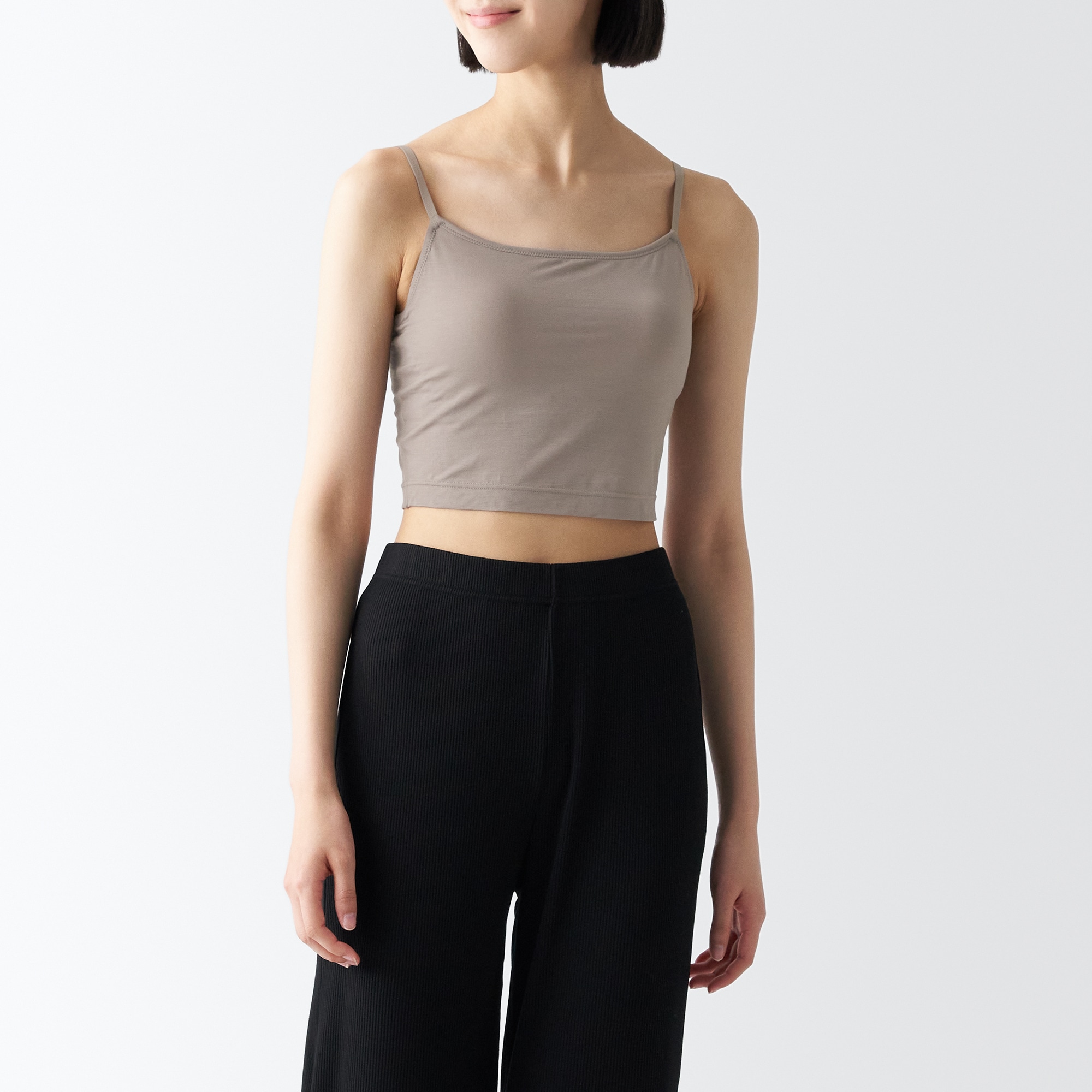 なめらかブラハーフ丈キャミソール