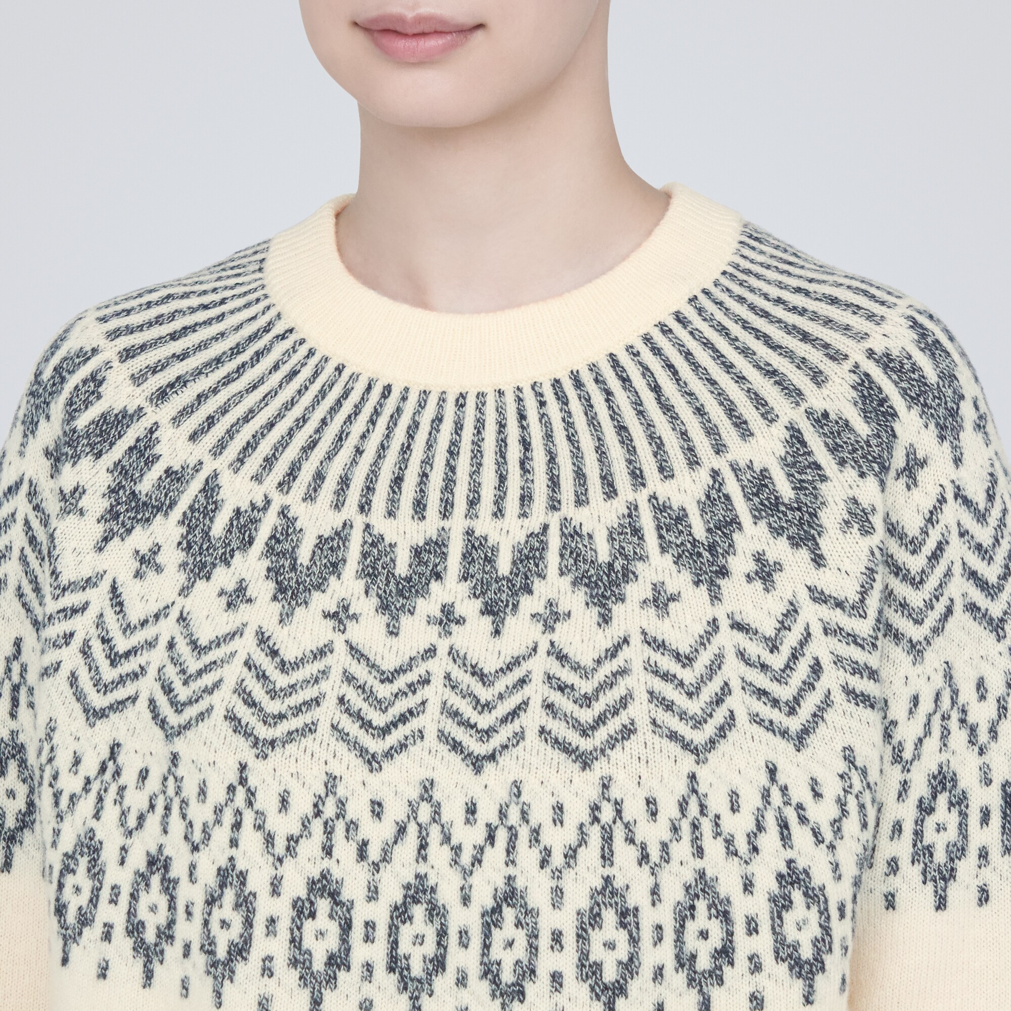 メリノウールジャカード編みクルーネックセーター