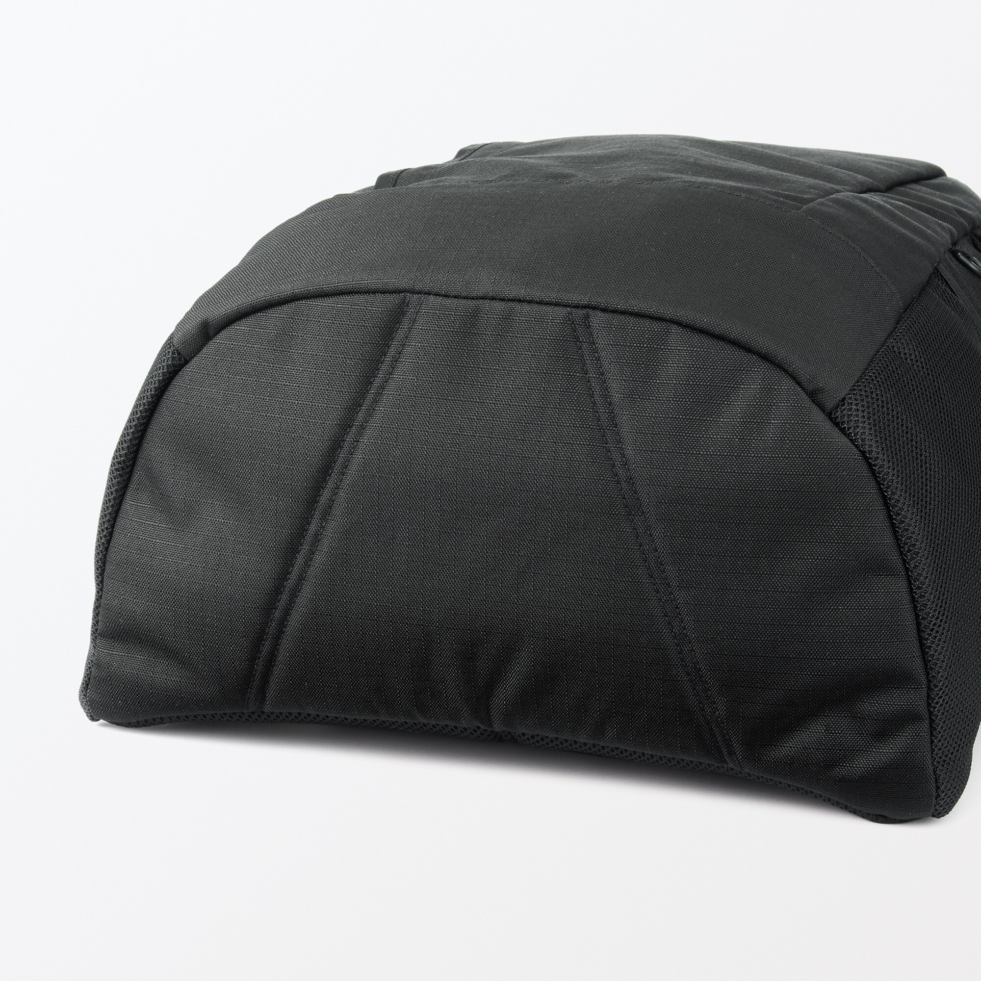 肩の負担を軽くする　撥水大容量リュックサック