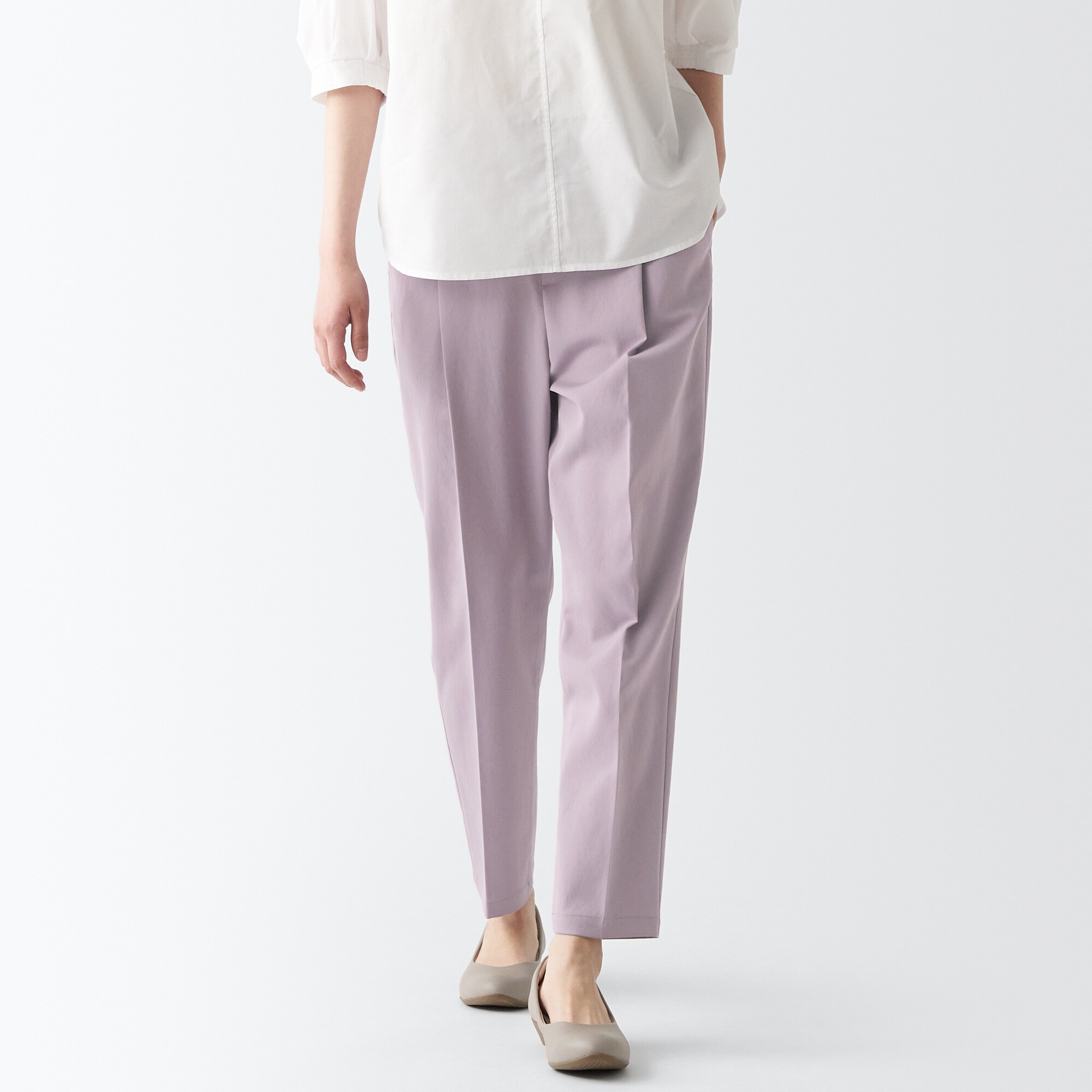 再生ポリエステルテーパードパンツ