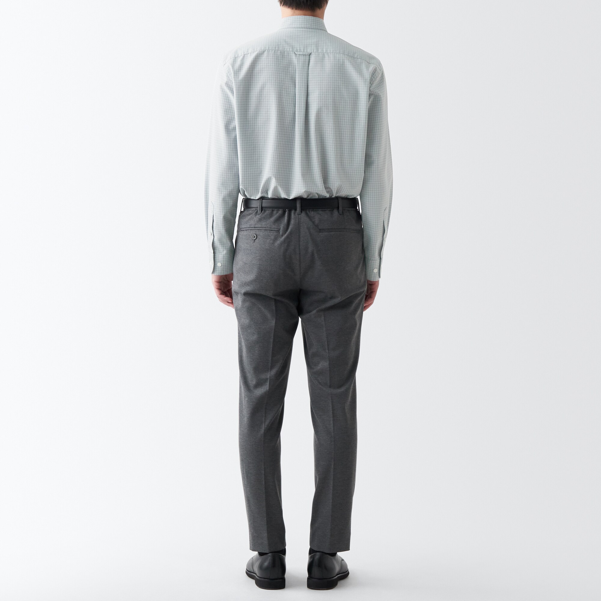 シワになりにくいボタンダウン長袖シャツ