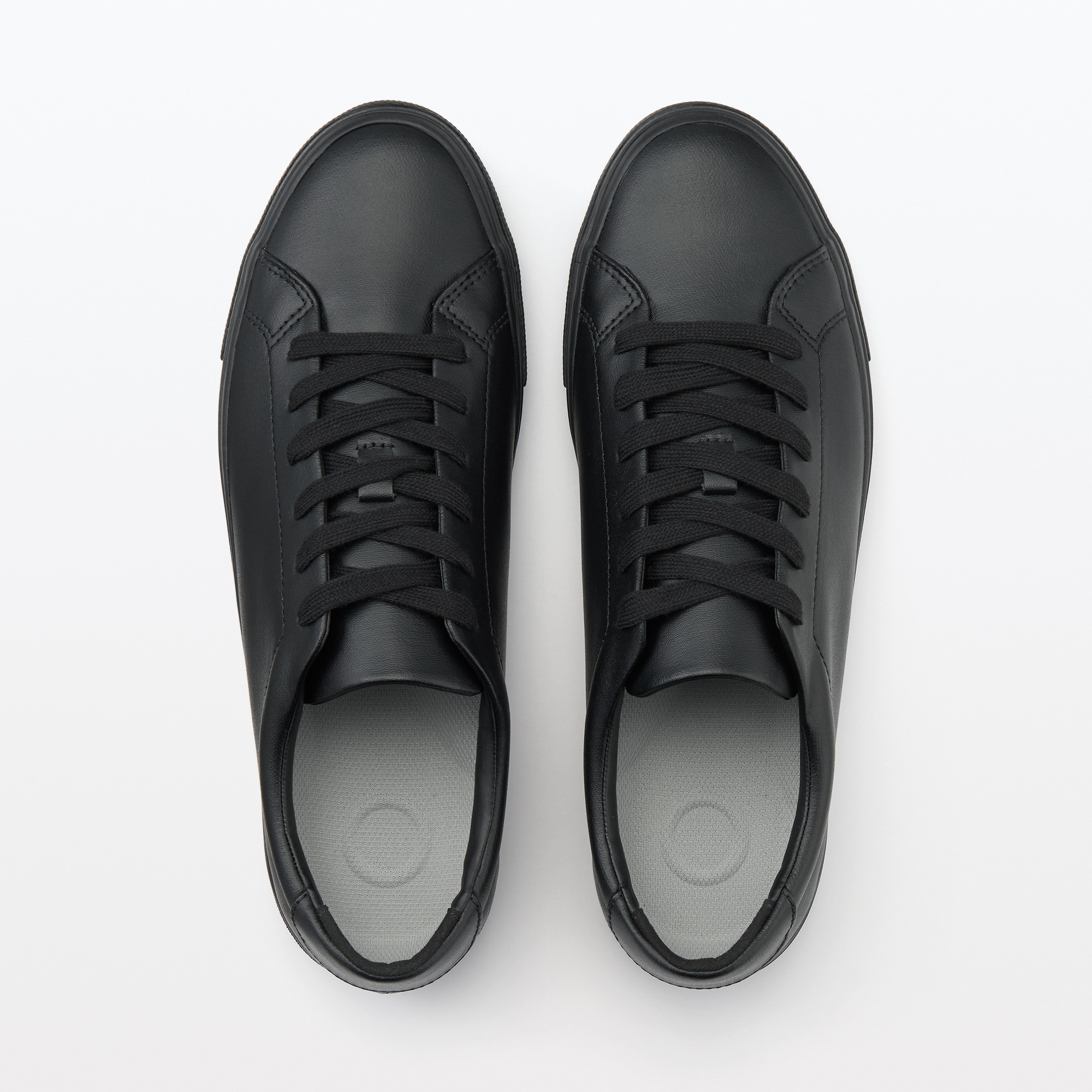 紳士　疲れにくい　再生レザースニーカー