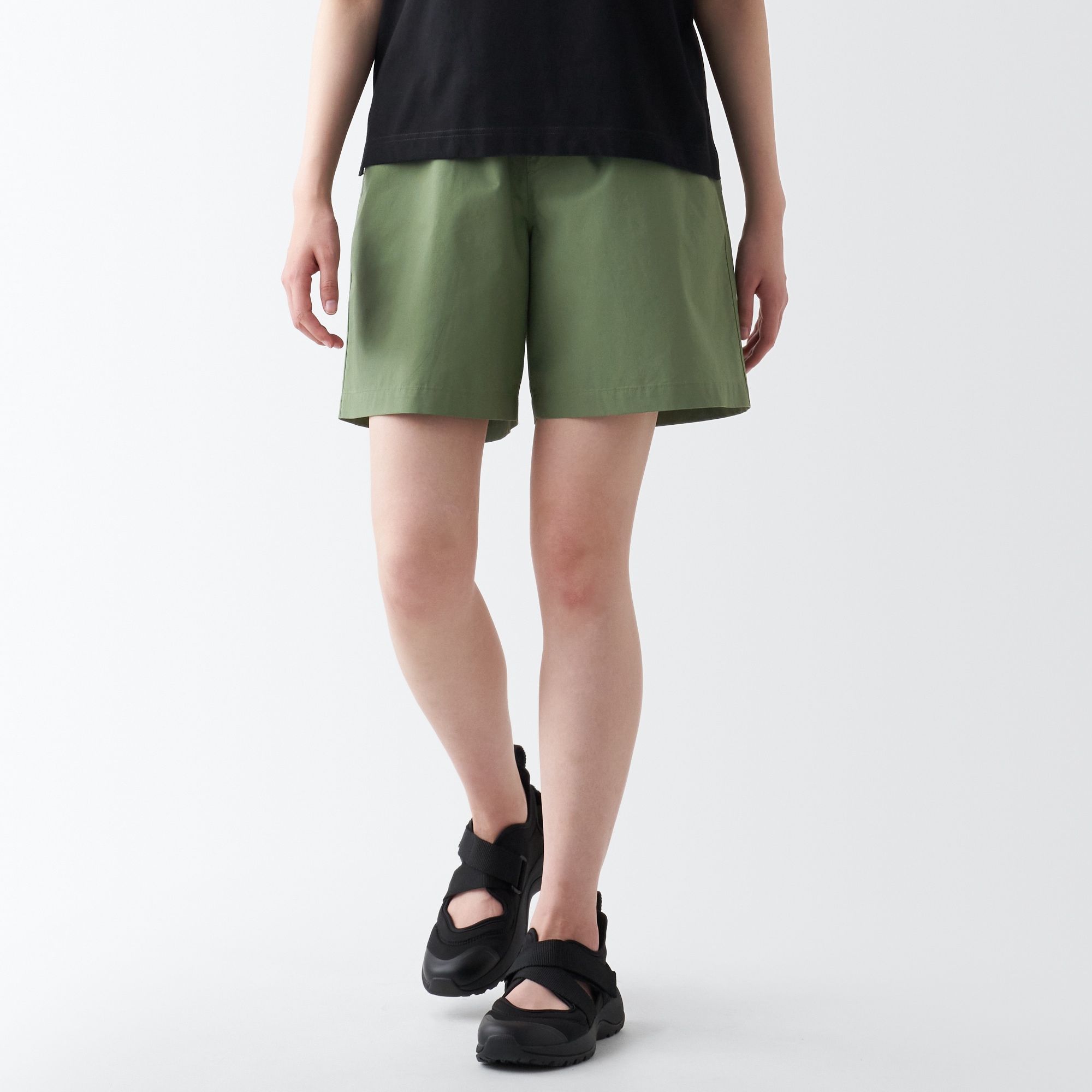 洗いざらしブロードショートパンツ