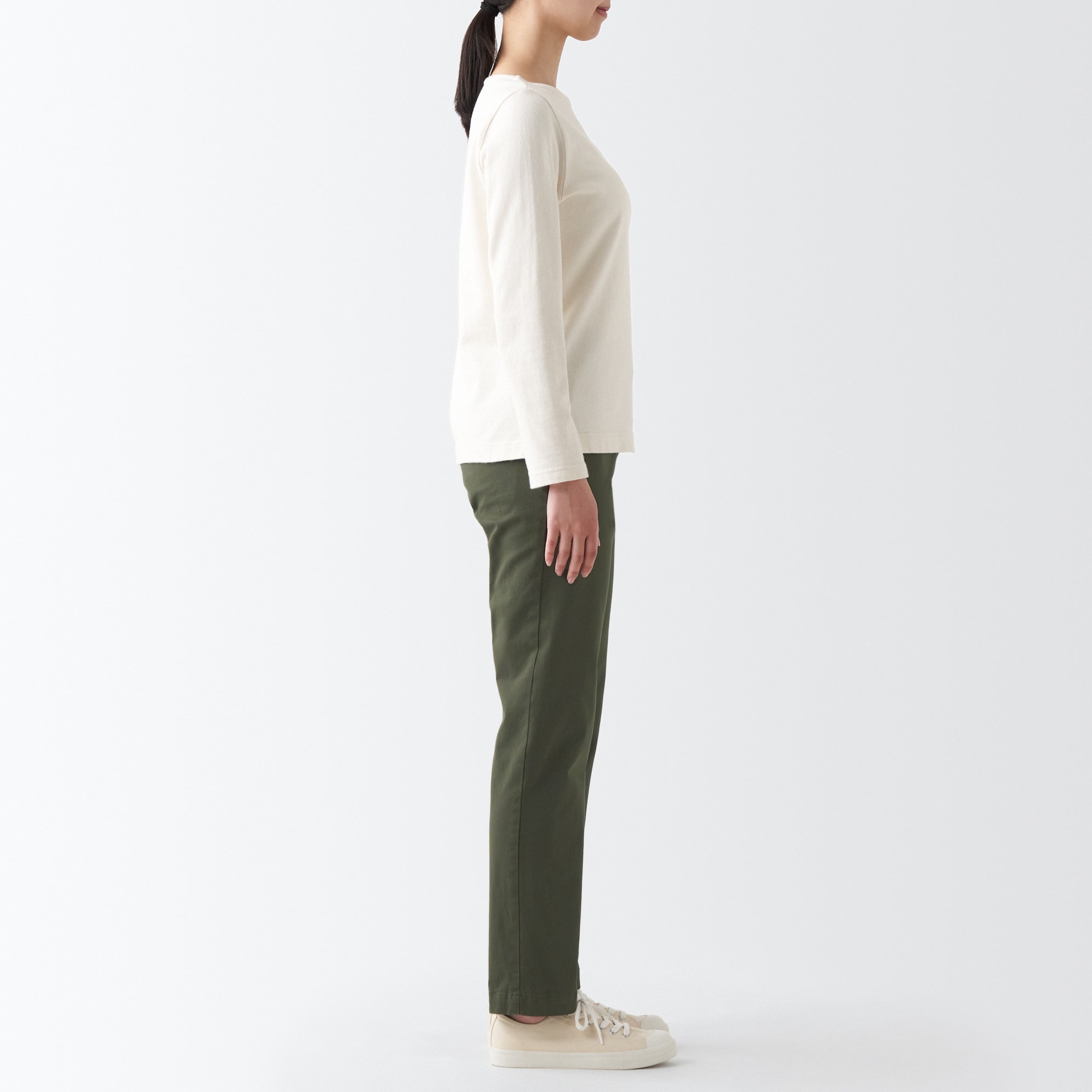 縦横ストレッチチノボーイフィットパンツ（股下７５ｃｍ）新サイズ対応