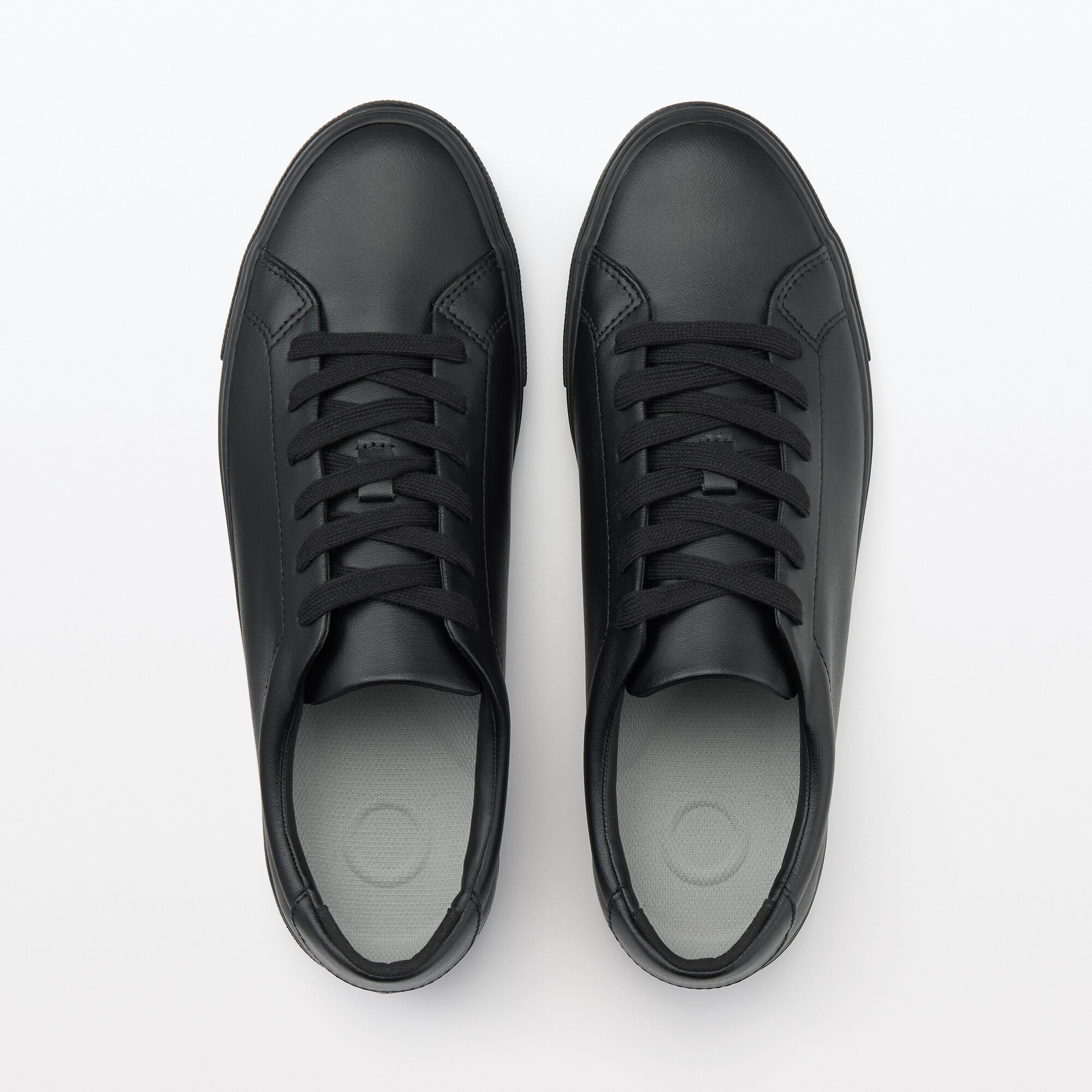 紳士　疲れにくい　再生レザースニーカー