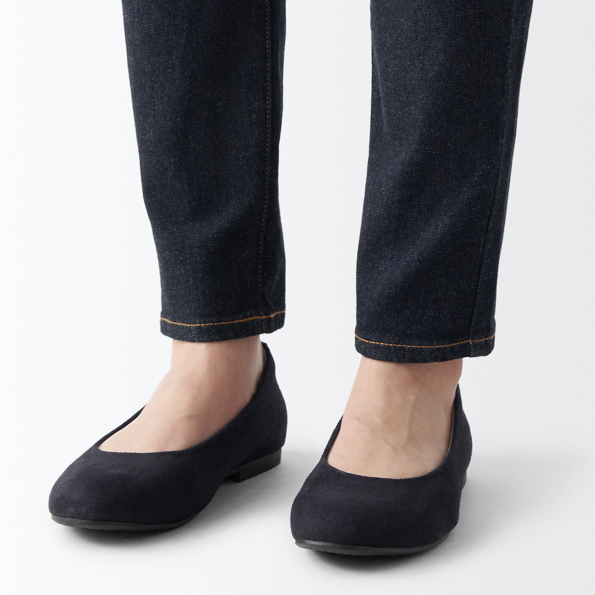 婦人　疲れにくい　起毛フラットシューズ