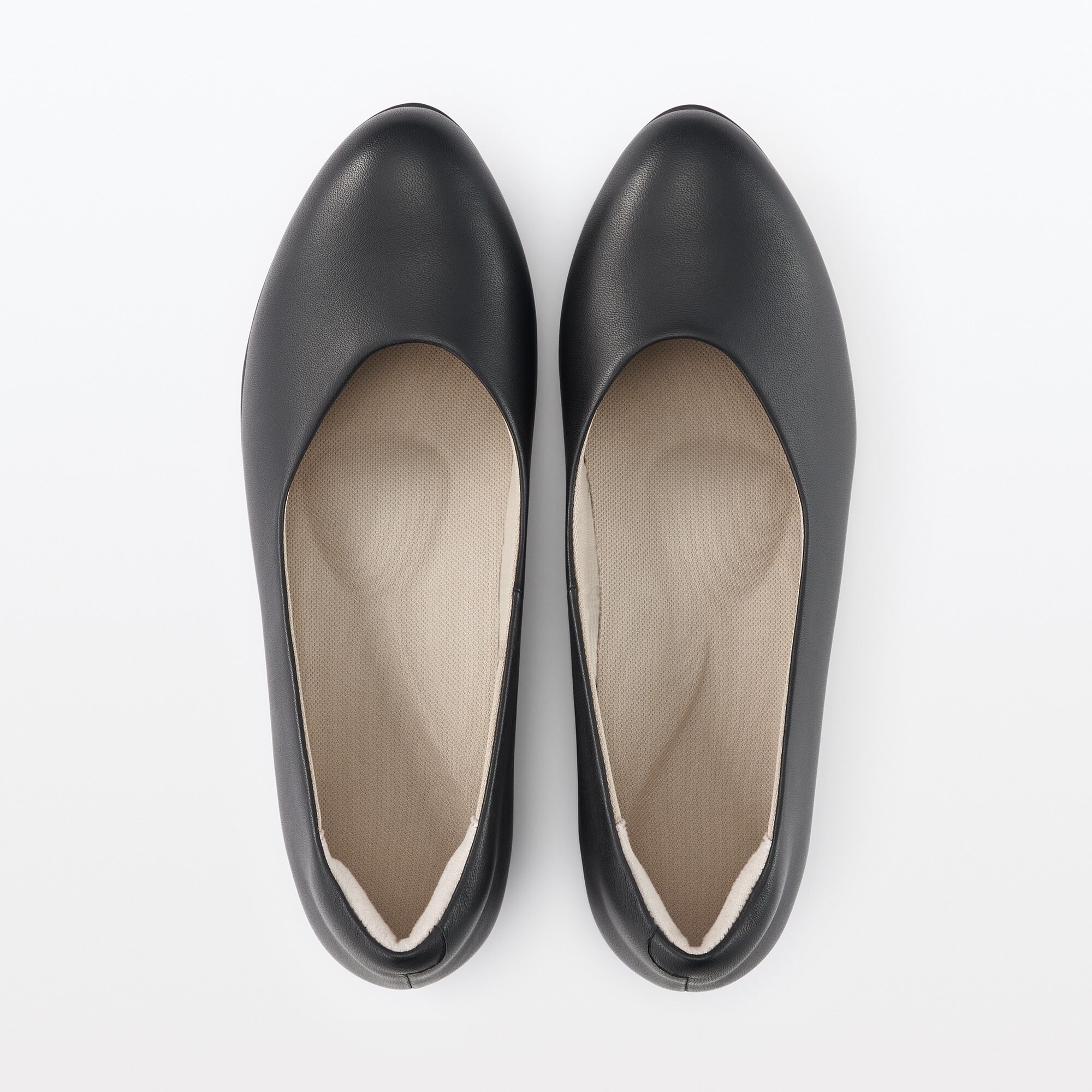 疲れにくい　レザーパンプス