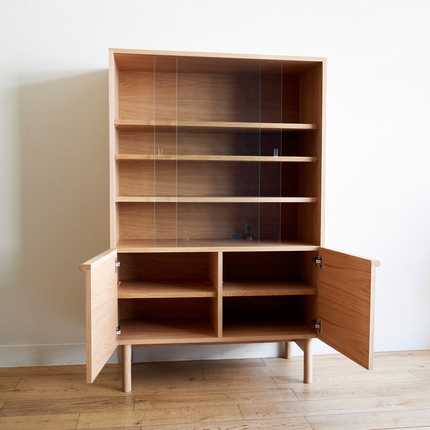 ＳＴＩＬＴ　ＶＩＴＲＩＮＥ　幅９０×奥行４４×高さ１４０ｃｍ