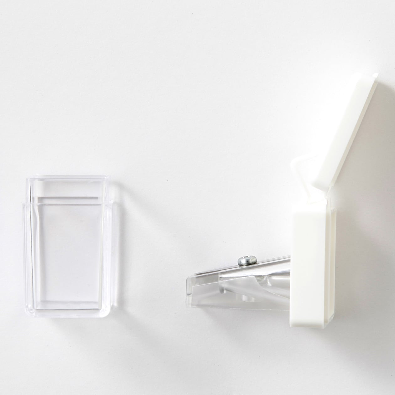 鉛筆削り器　白