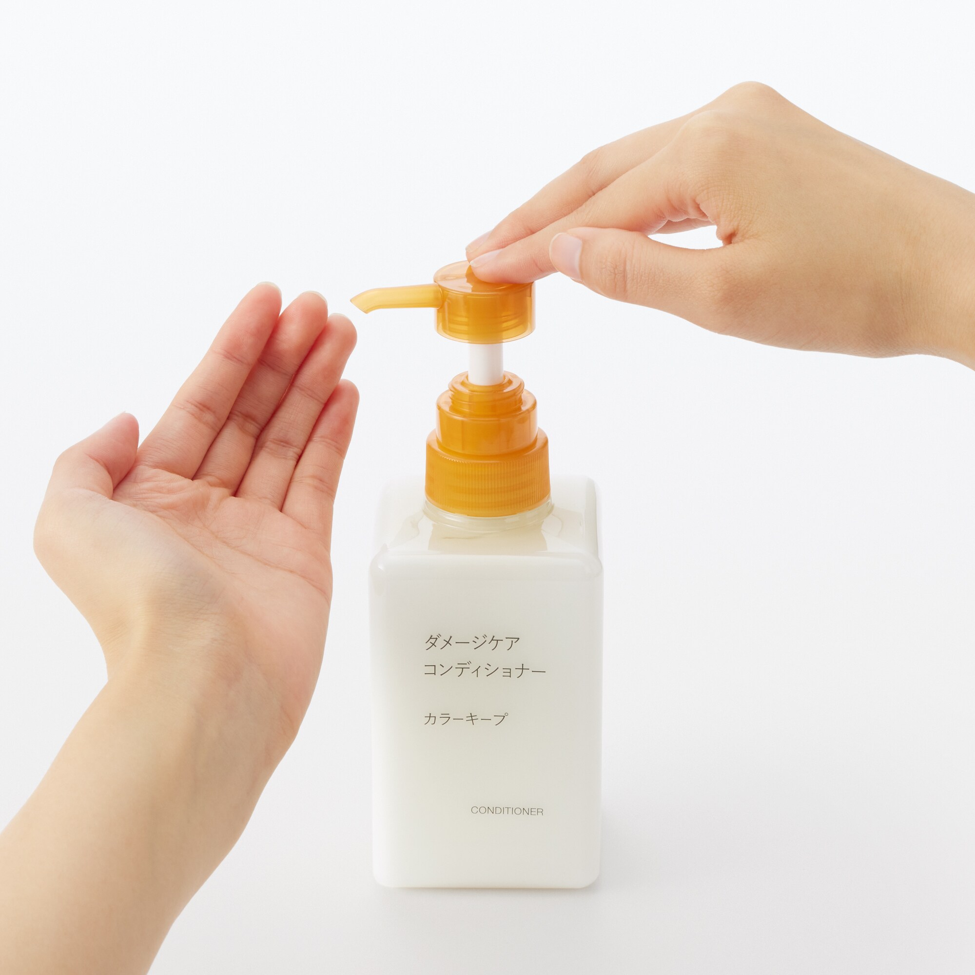 ダメージケアコンディショナー　カラーキープ　４００ｇ