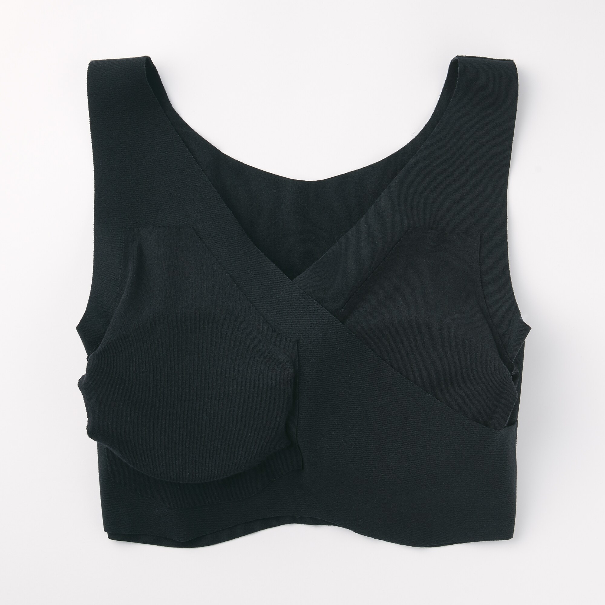 どこにも縫い目がない　授乳に便利なブラジャー