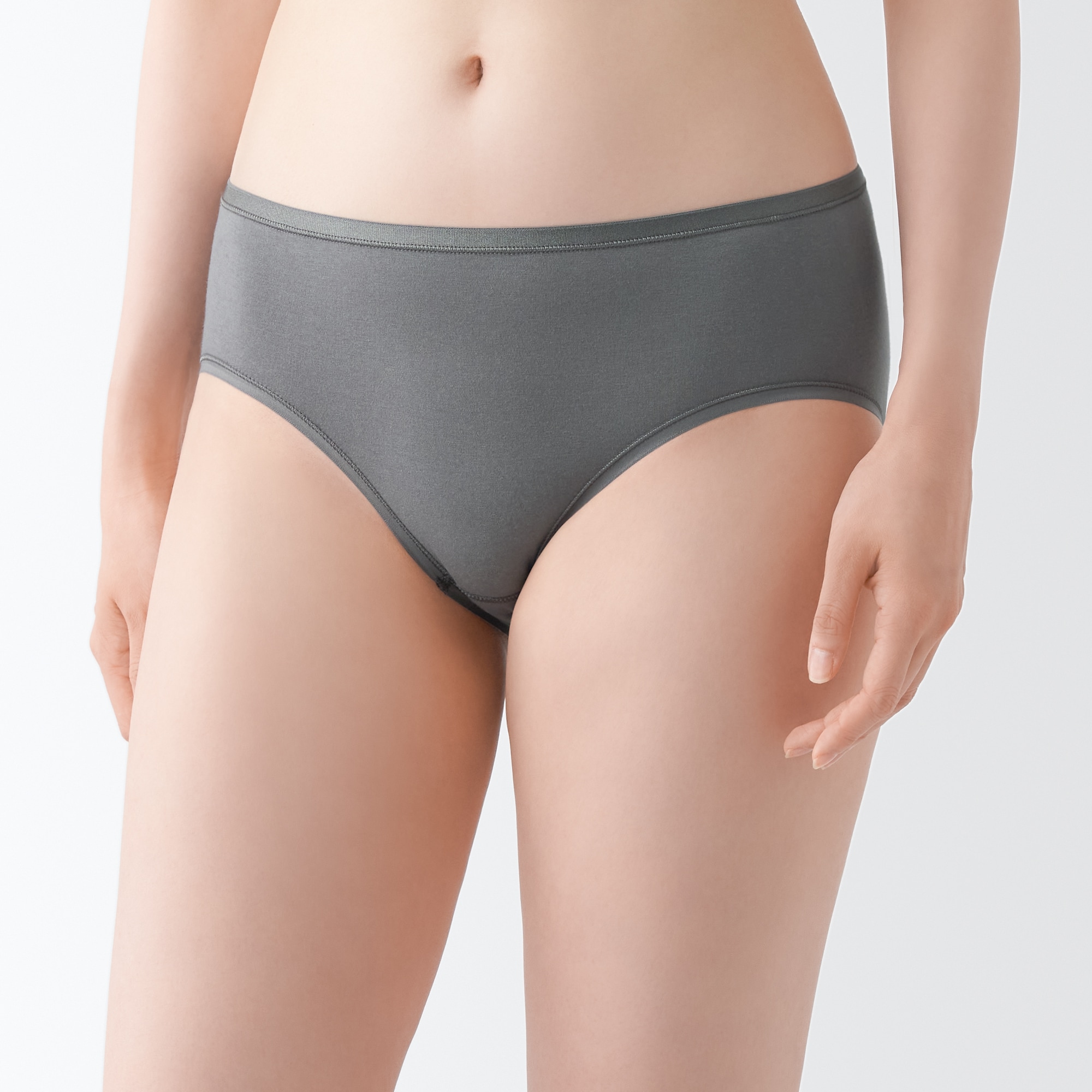 ストレッチミディショーツ