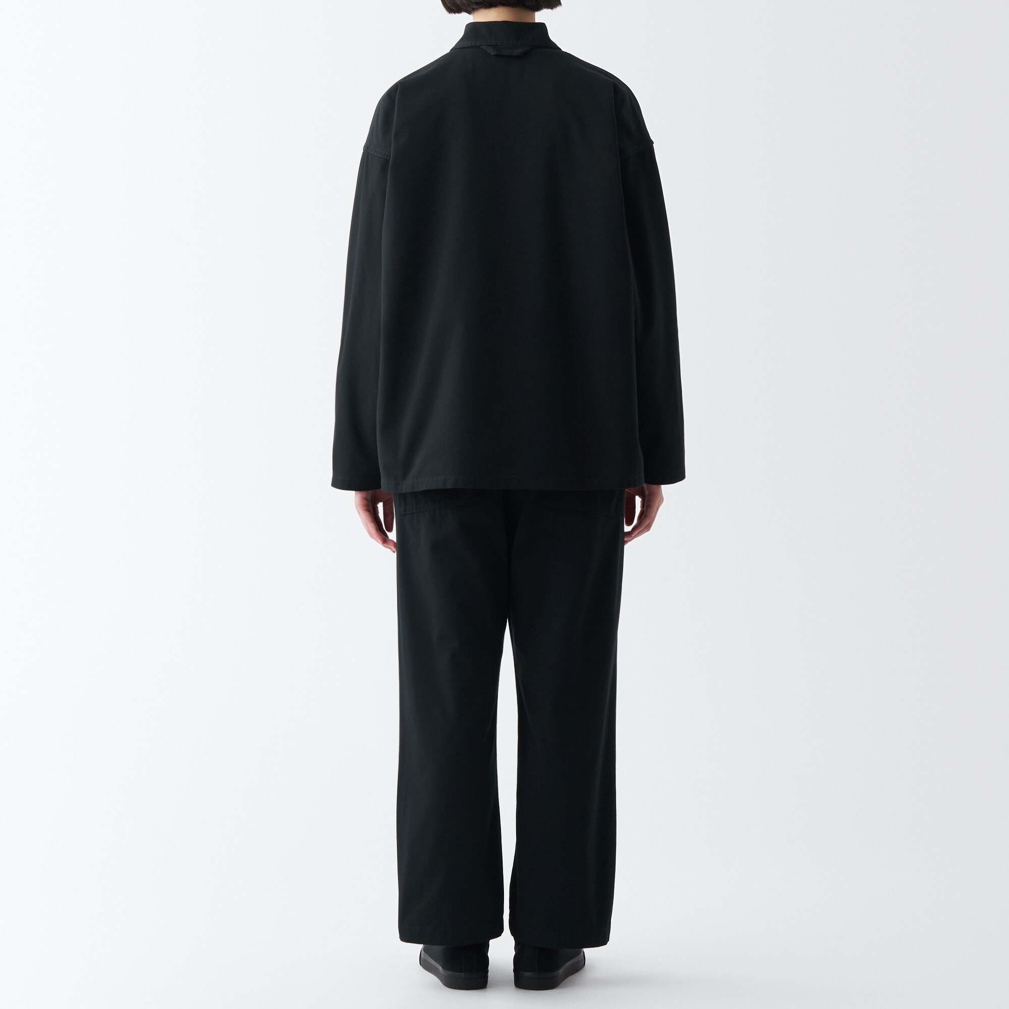 燃えにくい素材を使ったカバーオールジャケット（数量限定）