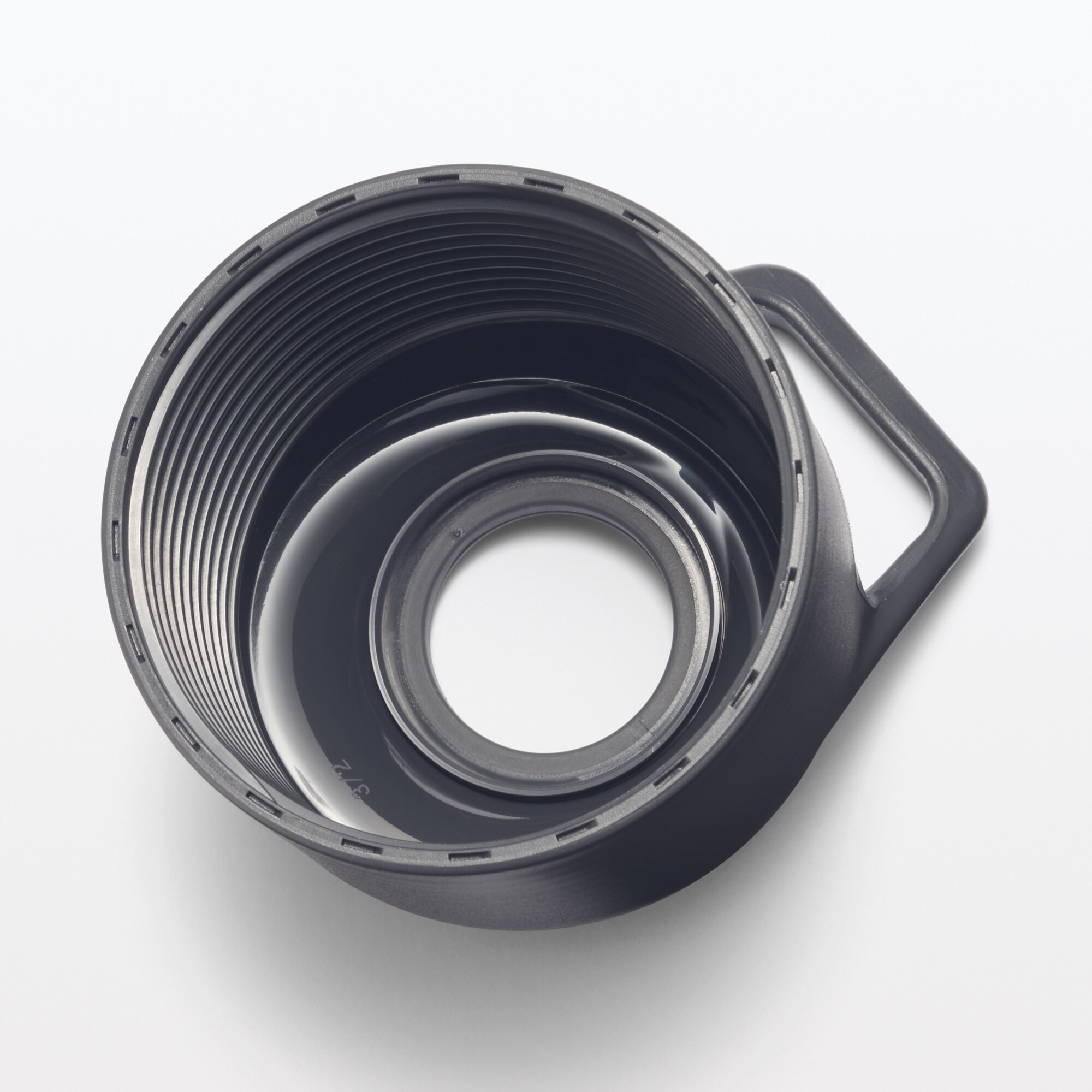 冷やしたまま持ち運べる　ペットボトル用保冷ホルダー　５００ー６５０ｍＬ用