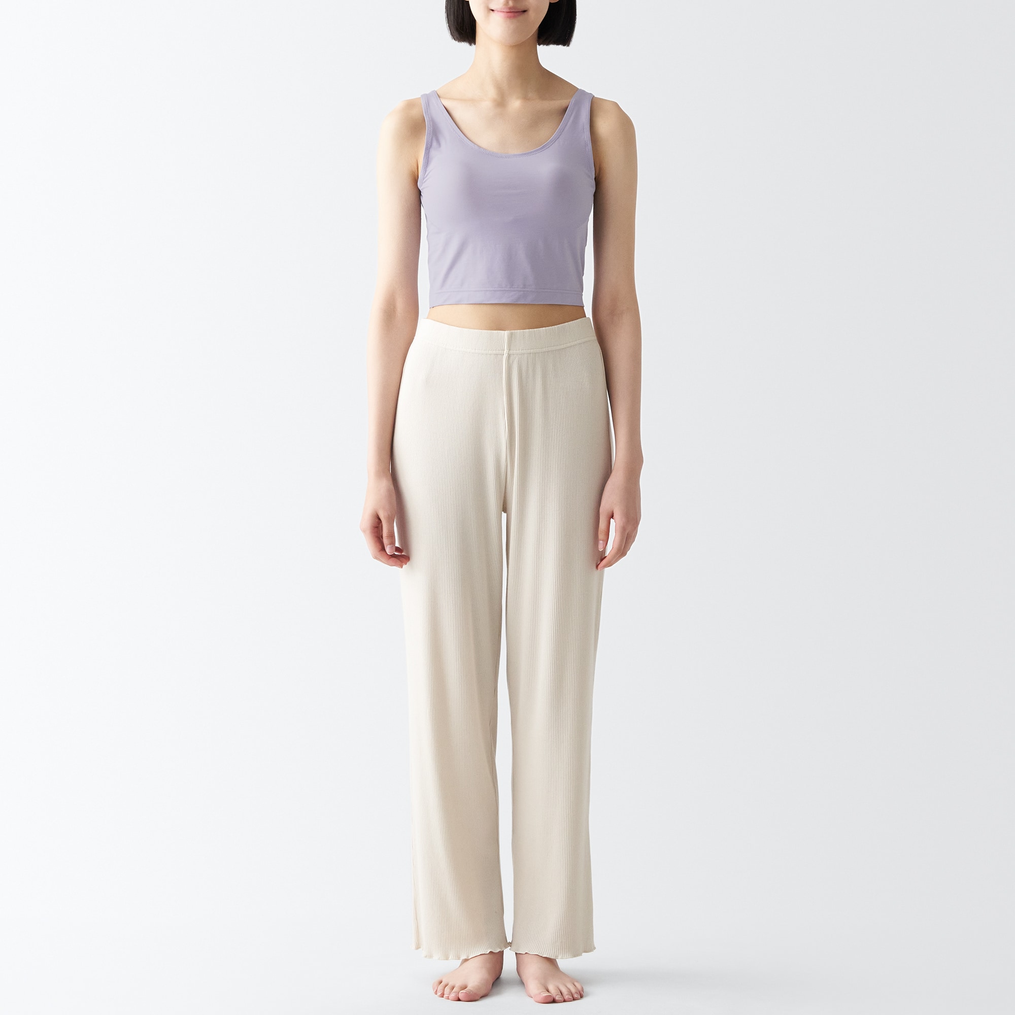 なめらかブラハーフ丈タンクトップ