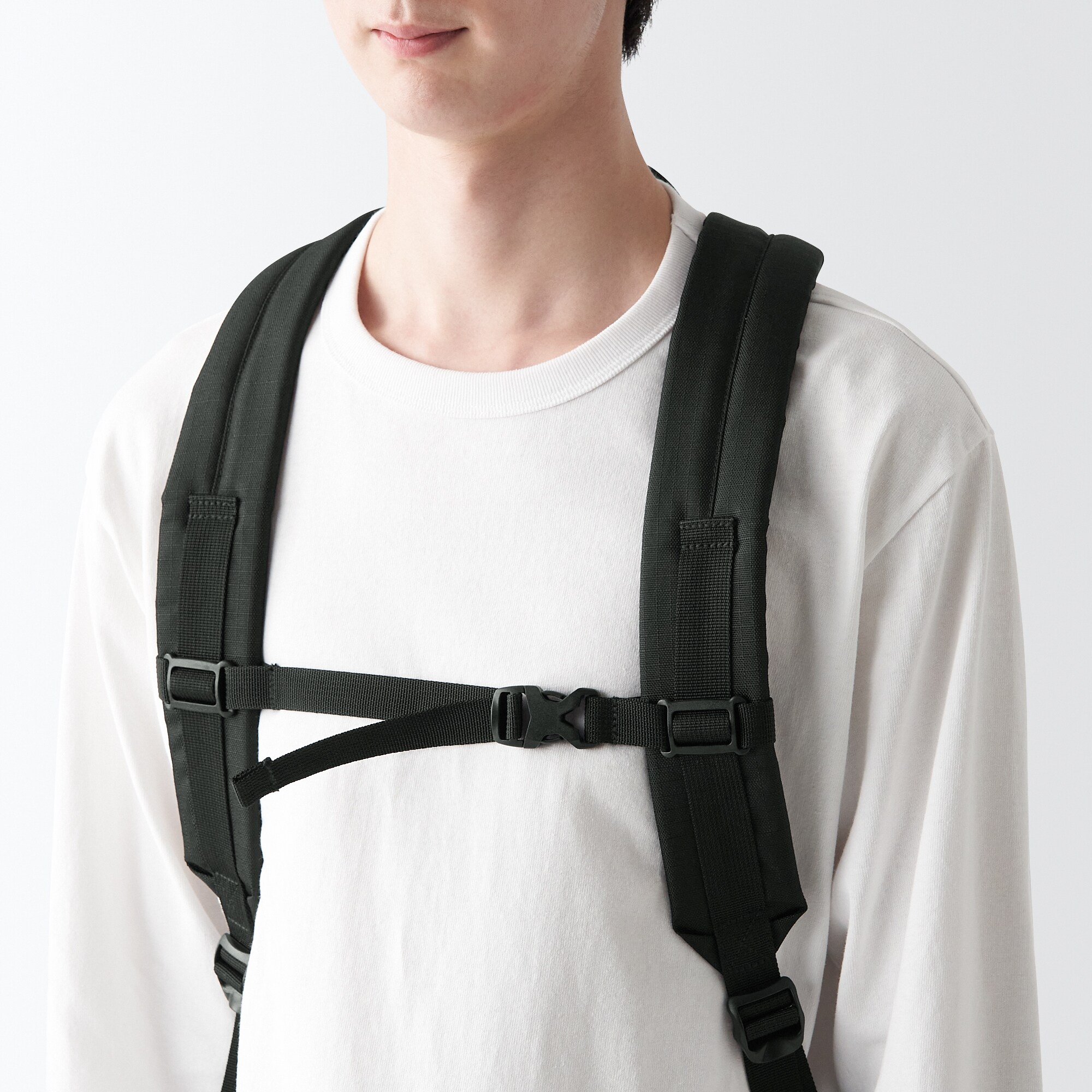 肩の負担を軽くする　撥水大容量リュックサック