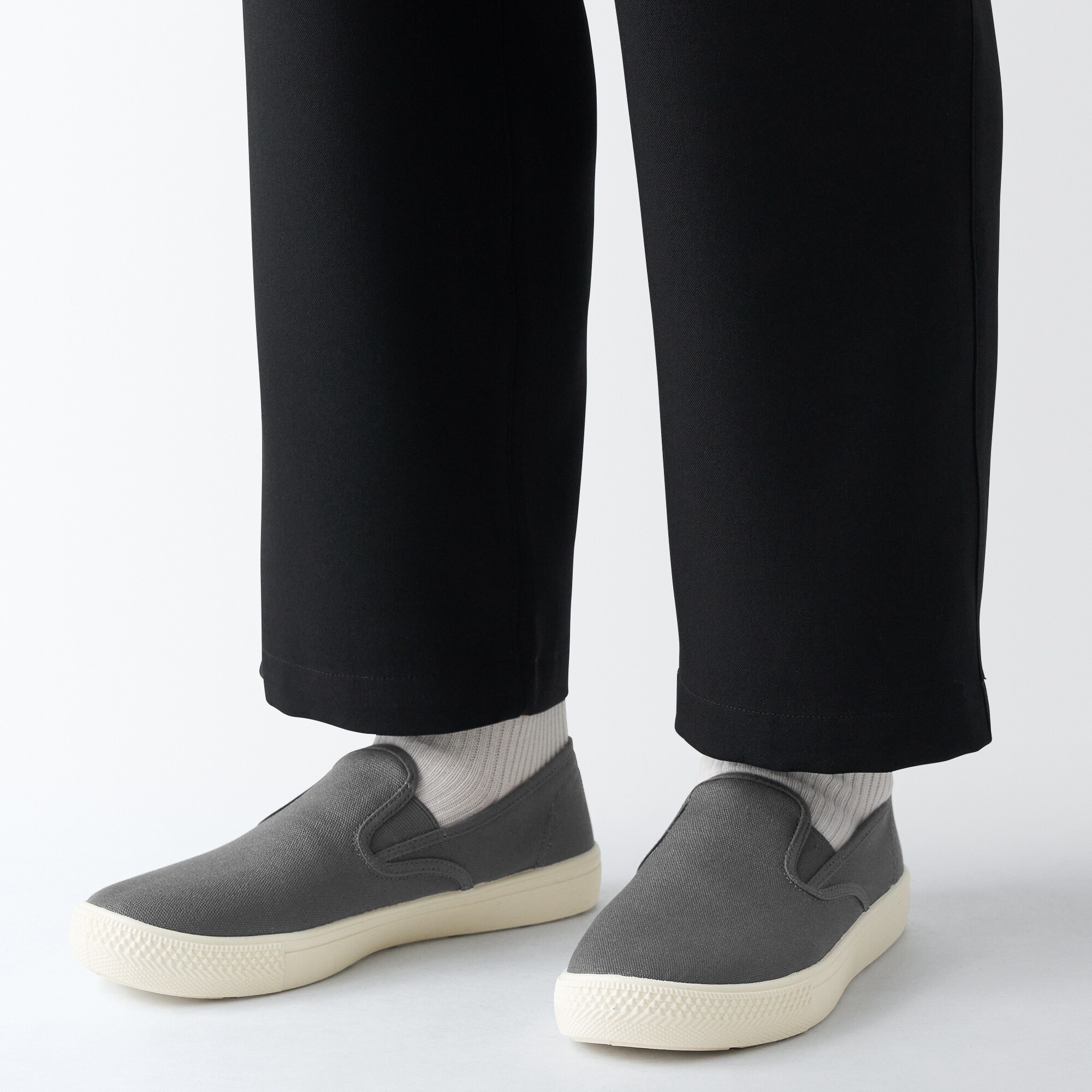 紳士　撥水スリッポンスニーカー