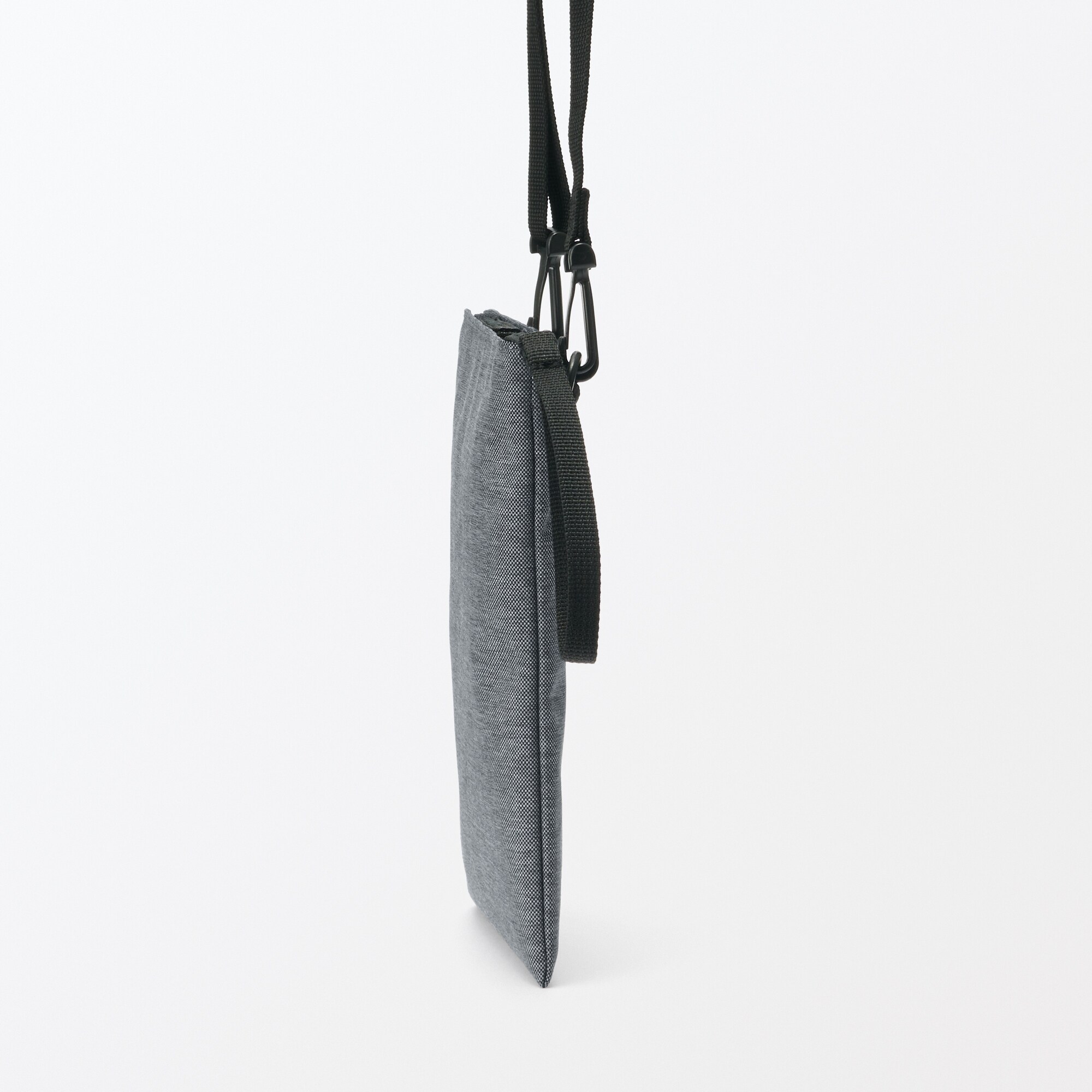 ポーチとしても使える　撥水ミニサコッシュ