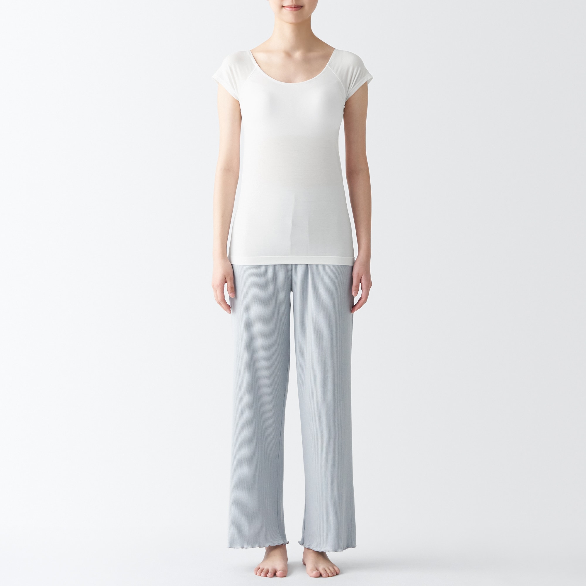 なめらかブラフレンチスリーブ