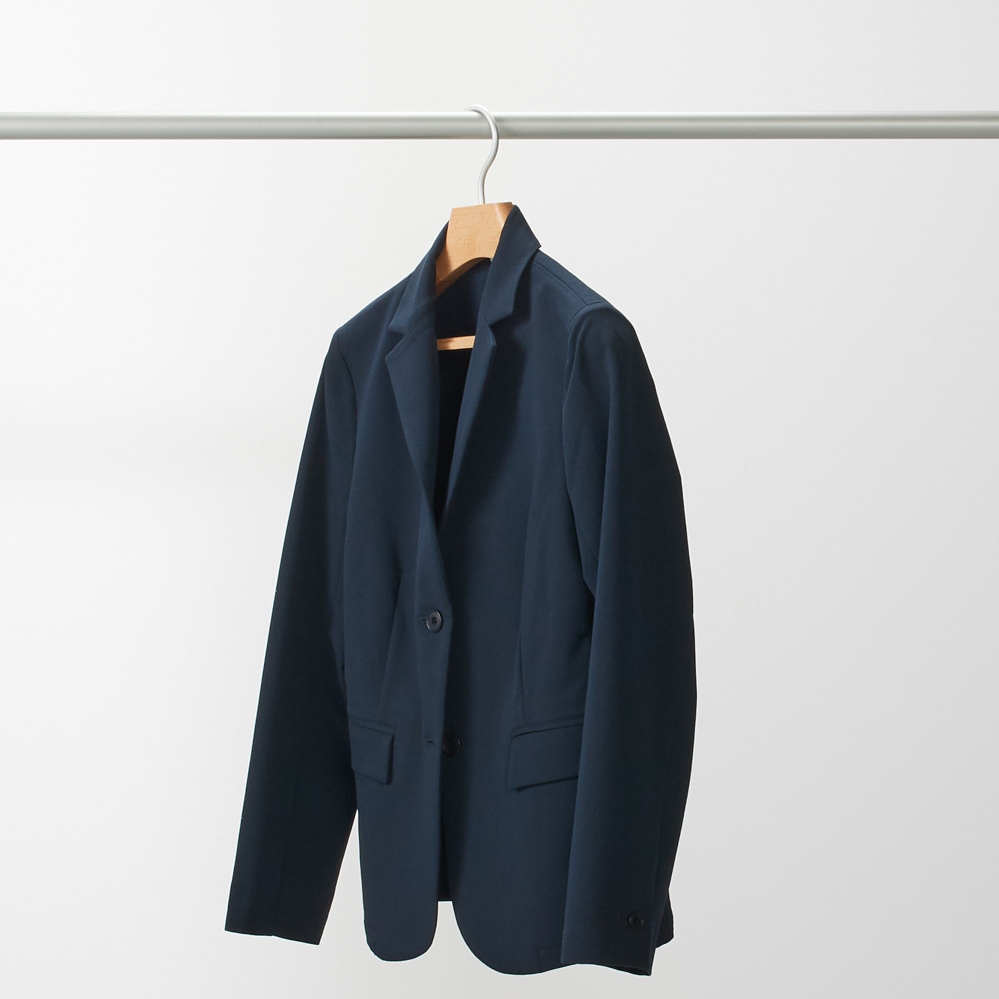 木製ハンガー　約幅４０ｃｍ