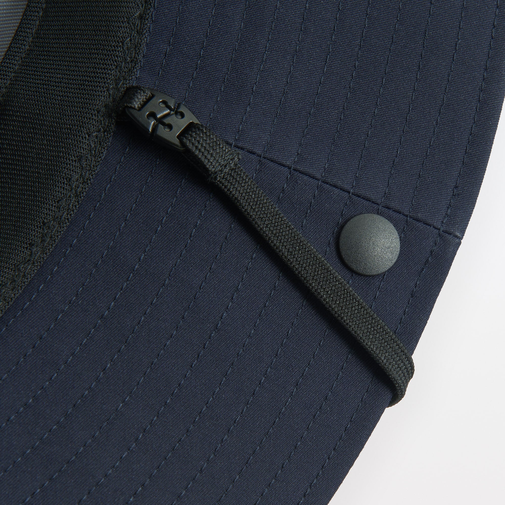 ＵＶカット　透湿撥水　防水テープ使い　サファリハット