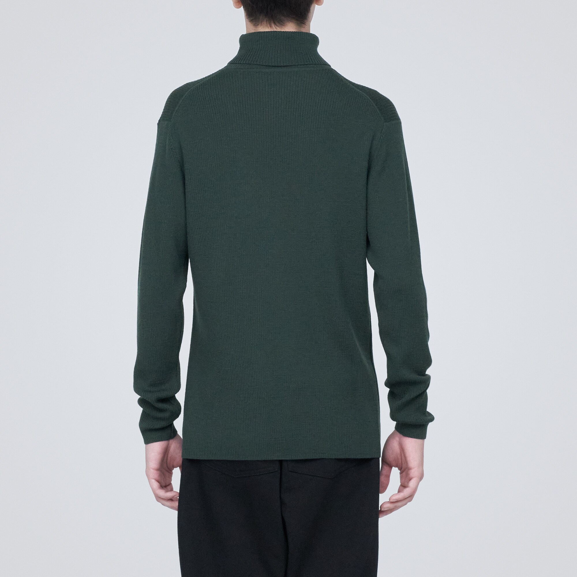 洗えるウールリブタートルネックセーター