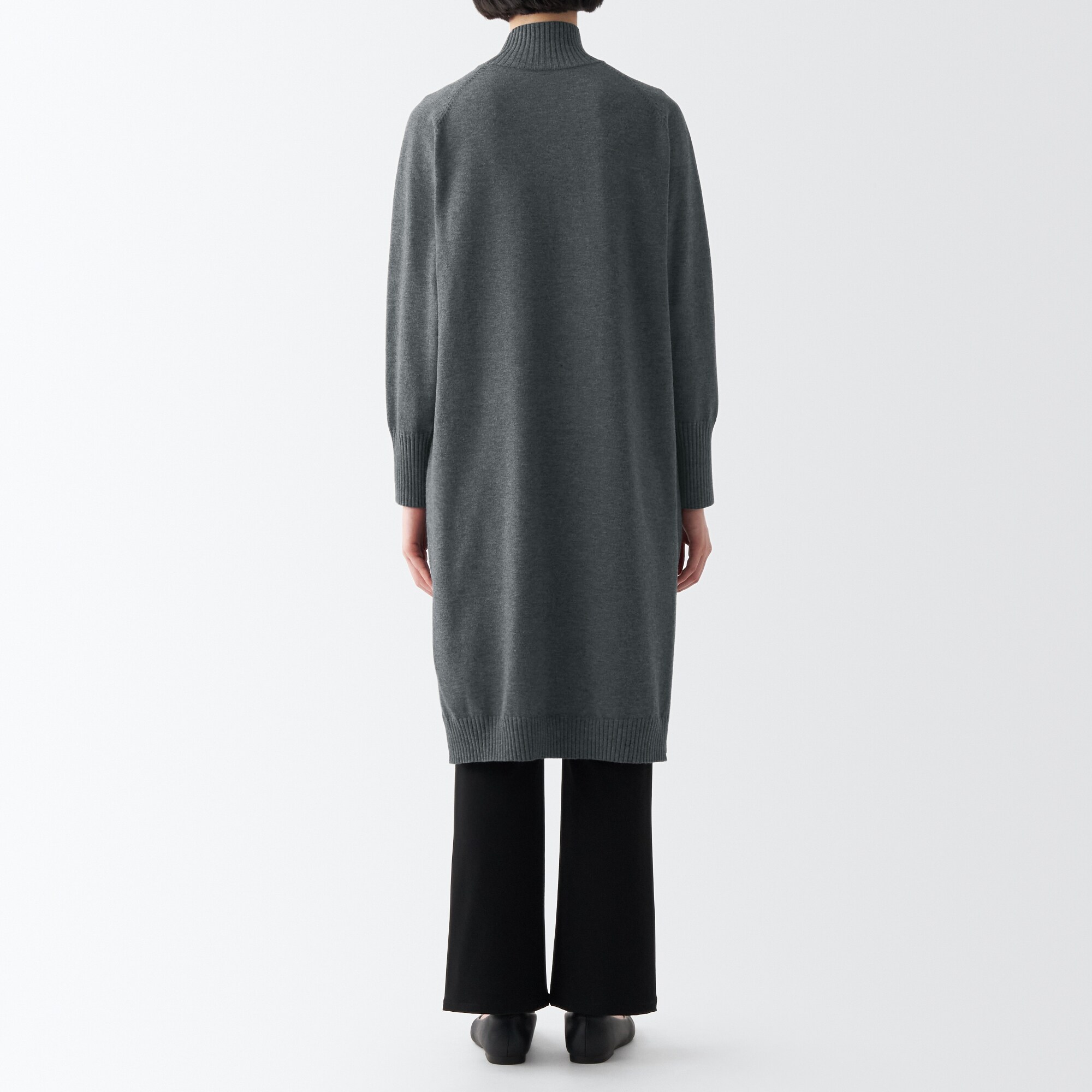 洗えるニットハイネックワンピース