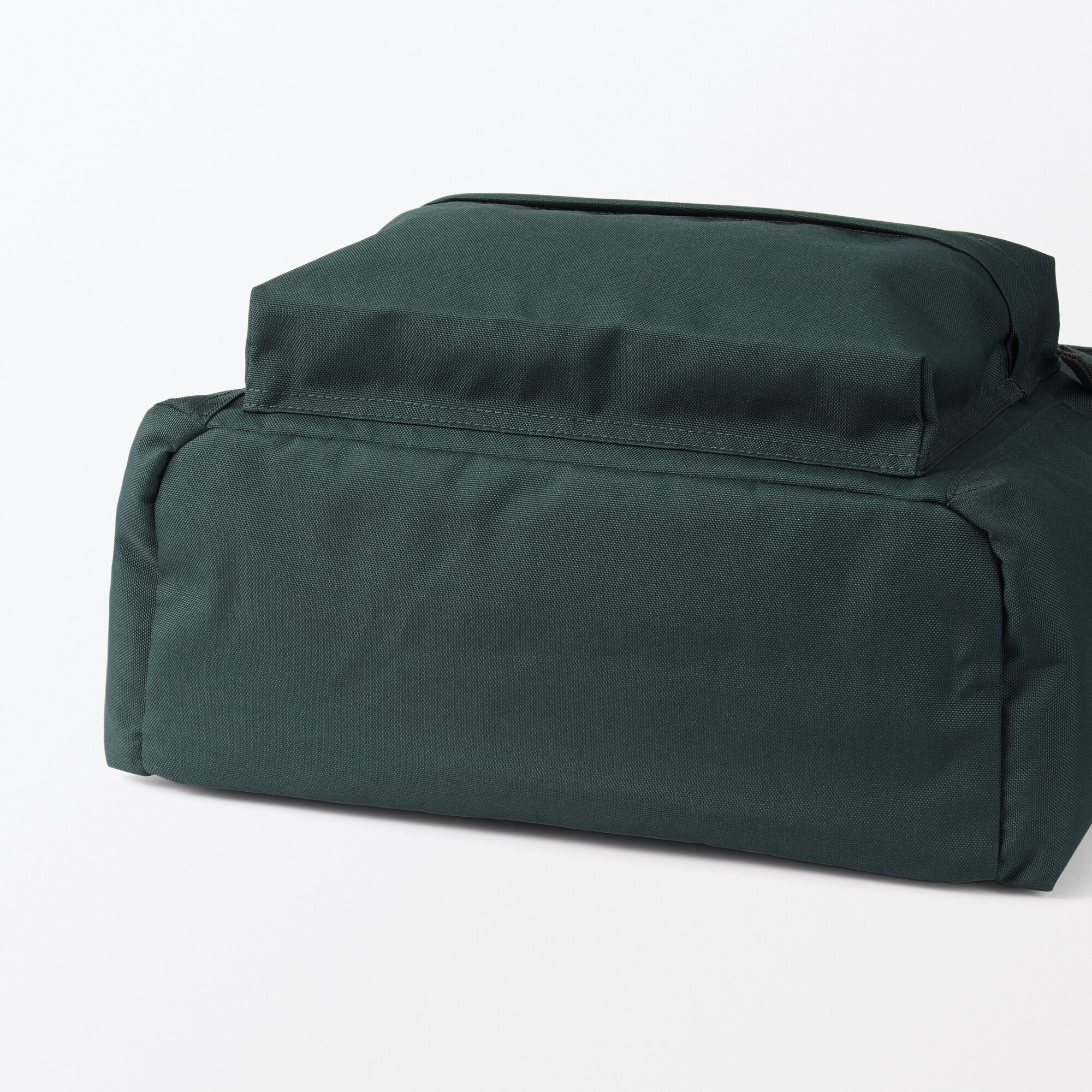 肩の負担を軽くする　撥水リュックサック